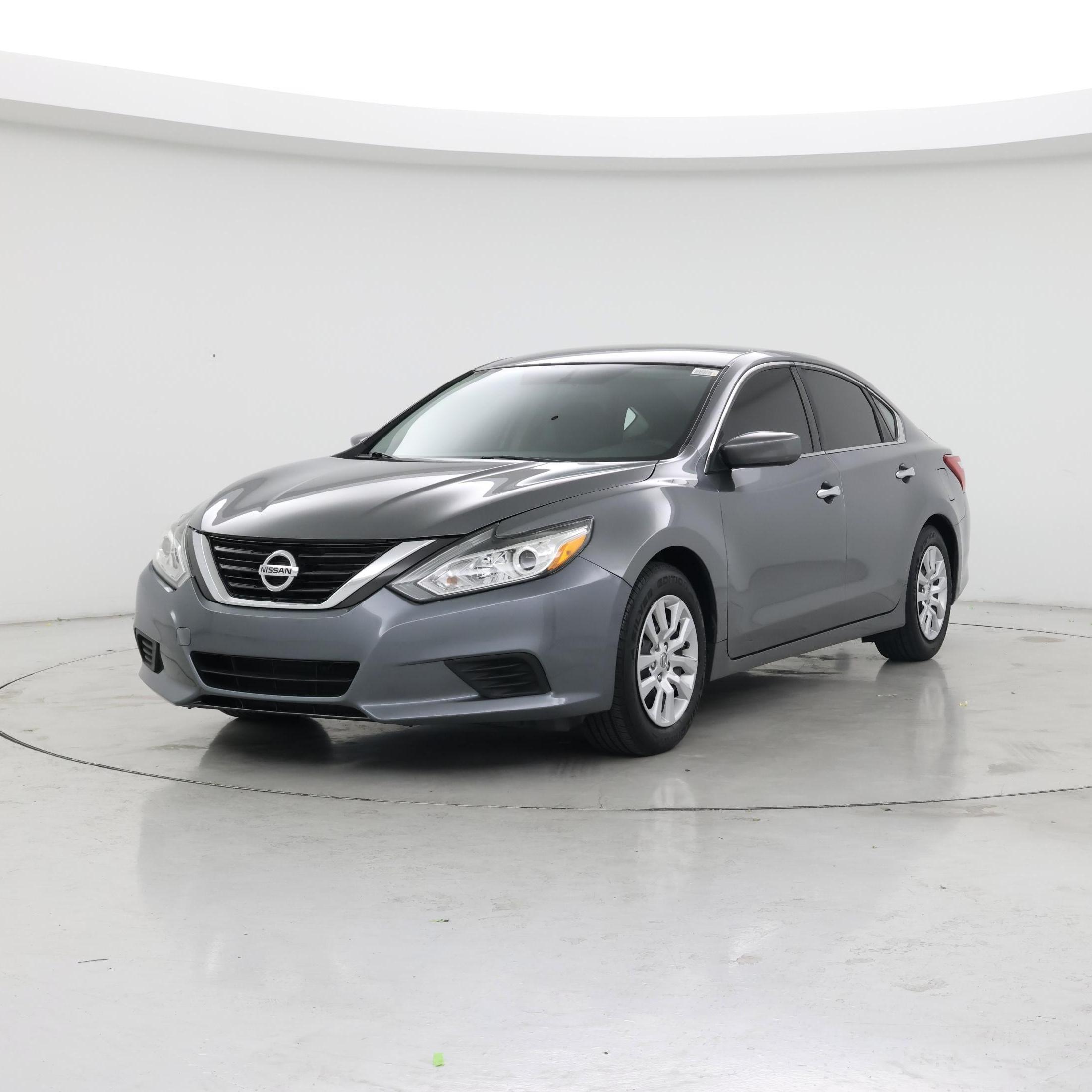 Thumbnail: 2016 Nissan Altima - 4