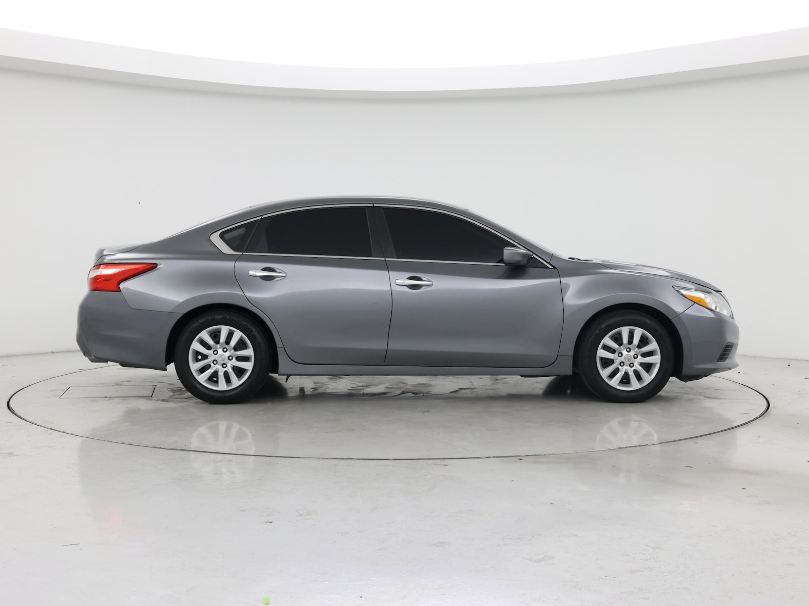 2016 Nissan Altima S - Photo 8