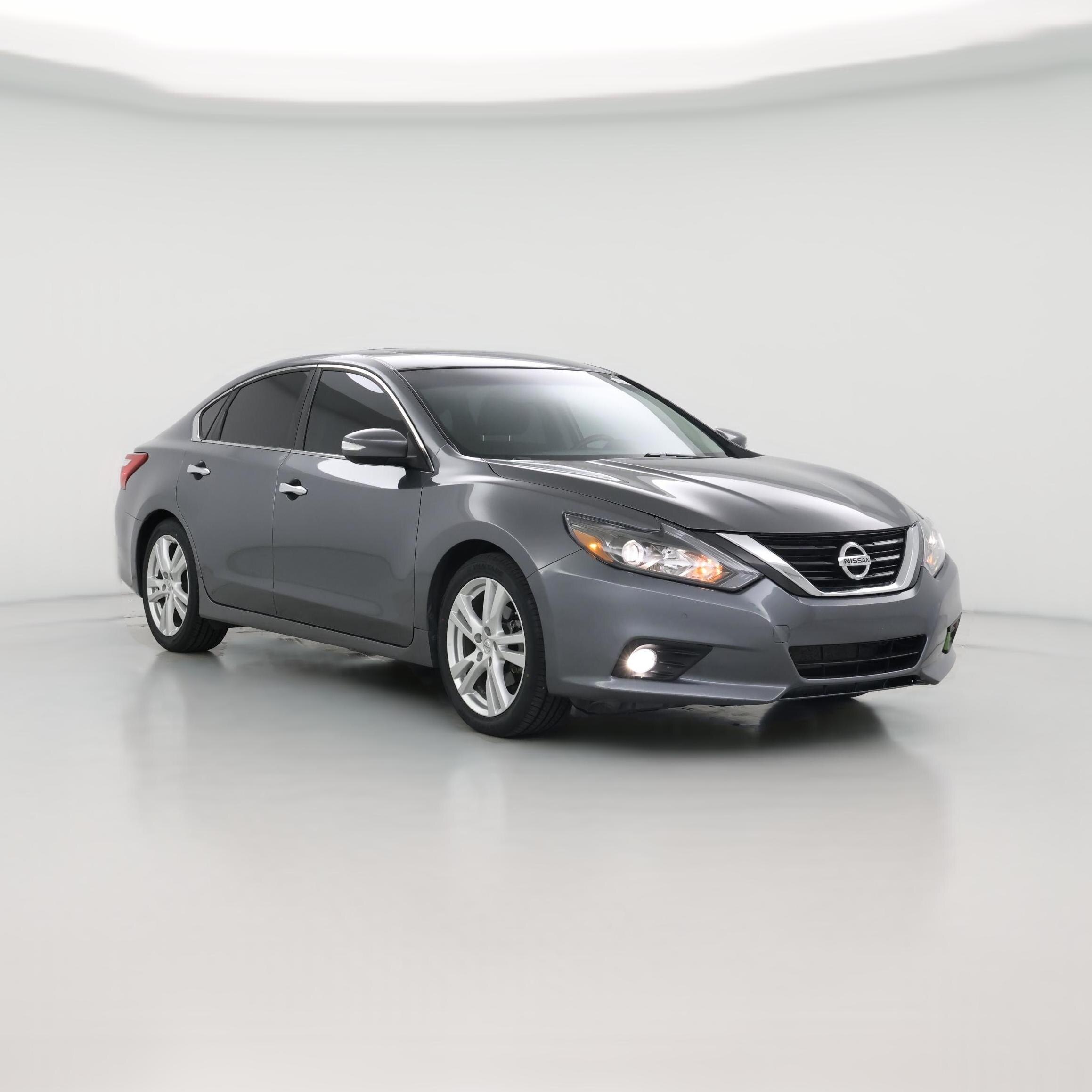 Thumbnail: 2016 Nissan Altima - 1