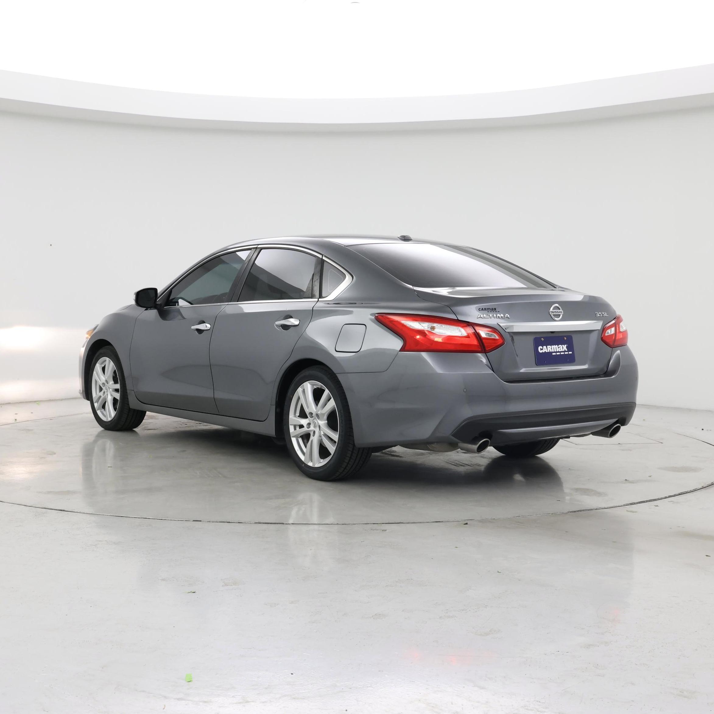 Thumbnail: 2016 Nissan Altima - 2