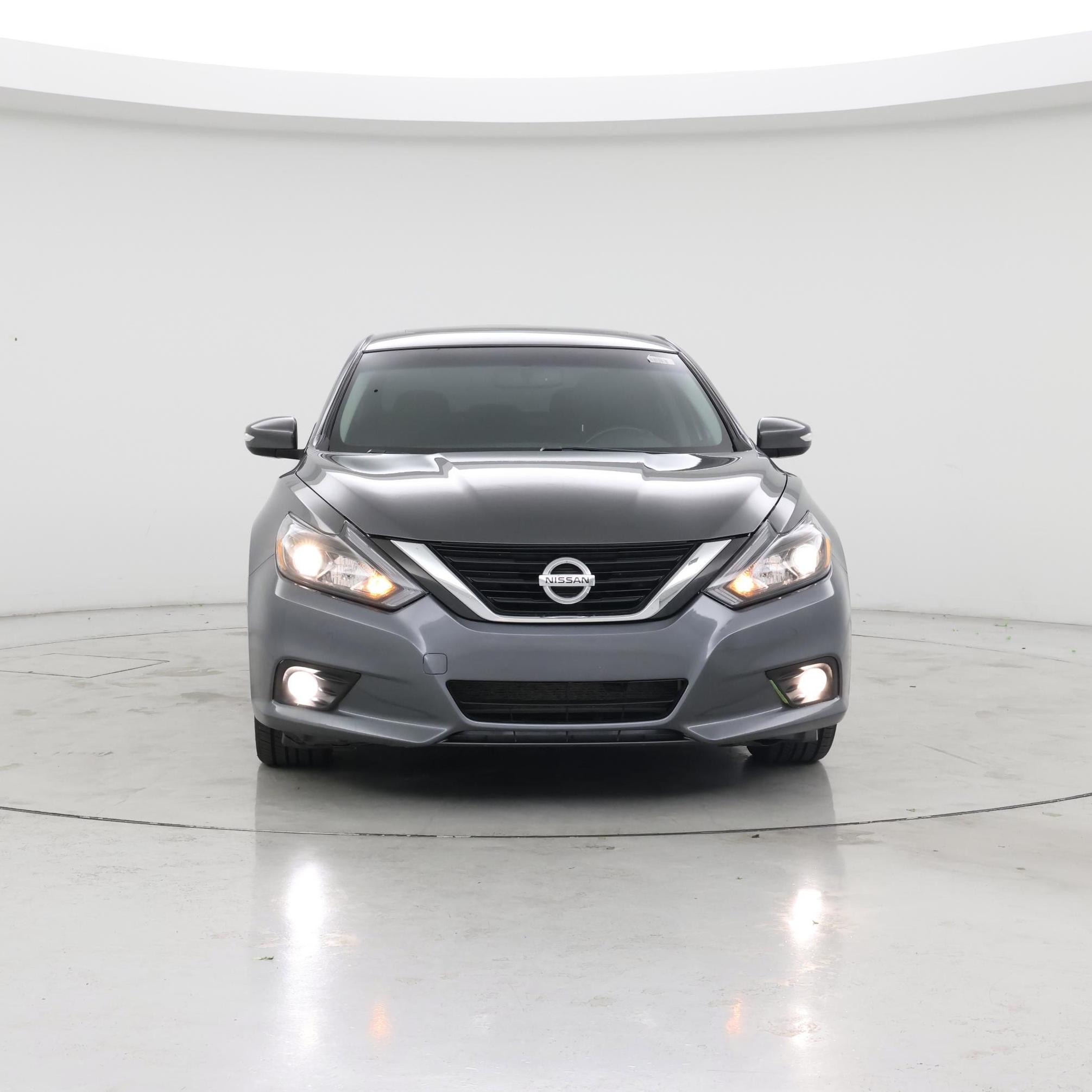 Thumbnail: 2016 Nissan Altima - 5