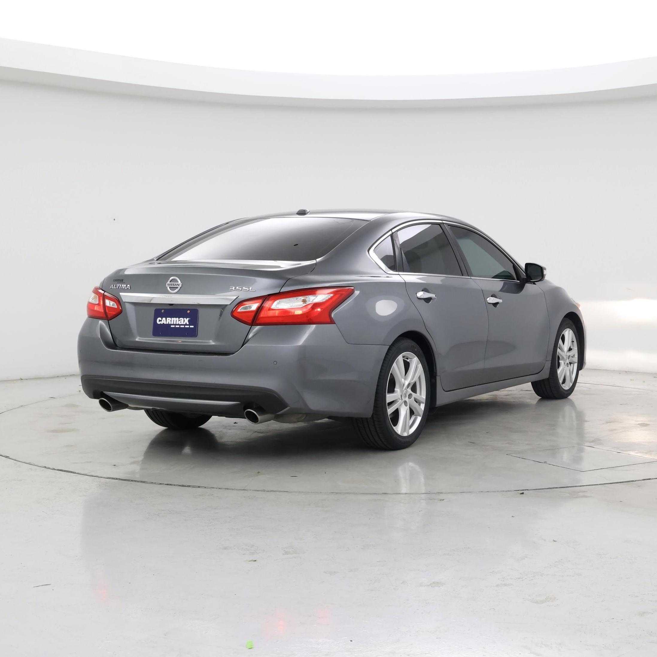 Thumbnail: 2016 Nissan Altima - 8