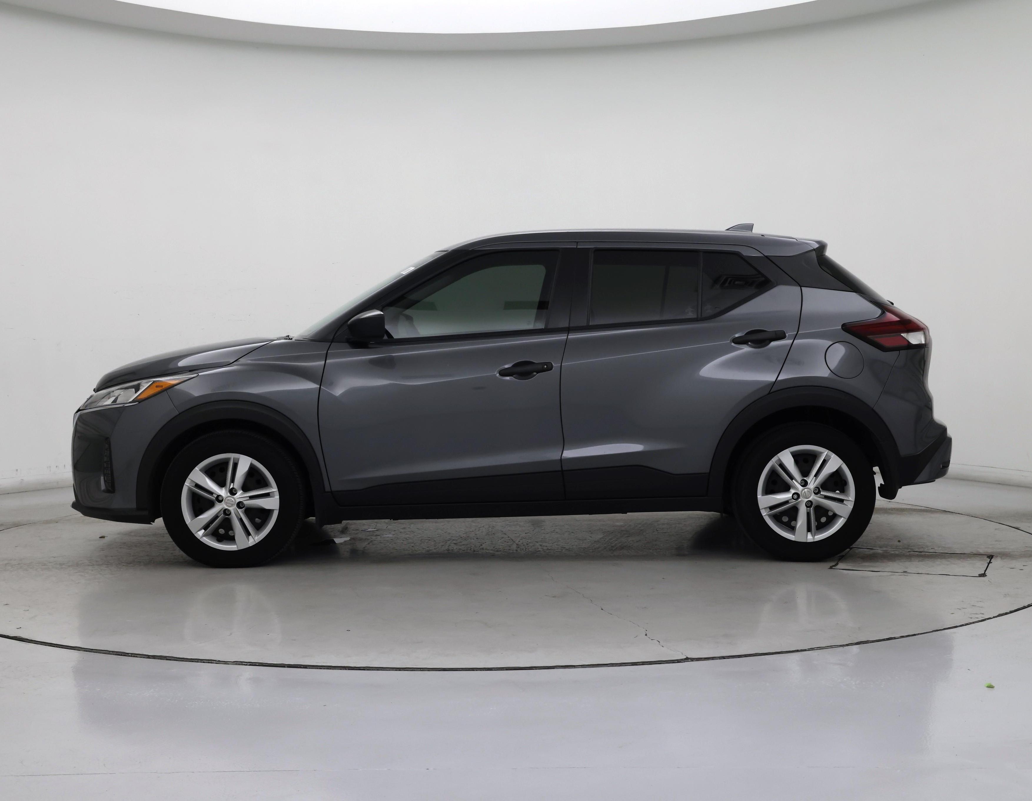 Thumbnail: 2023 Nissan Kicks - 3