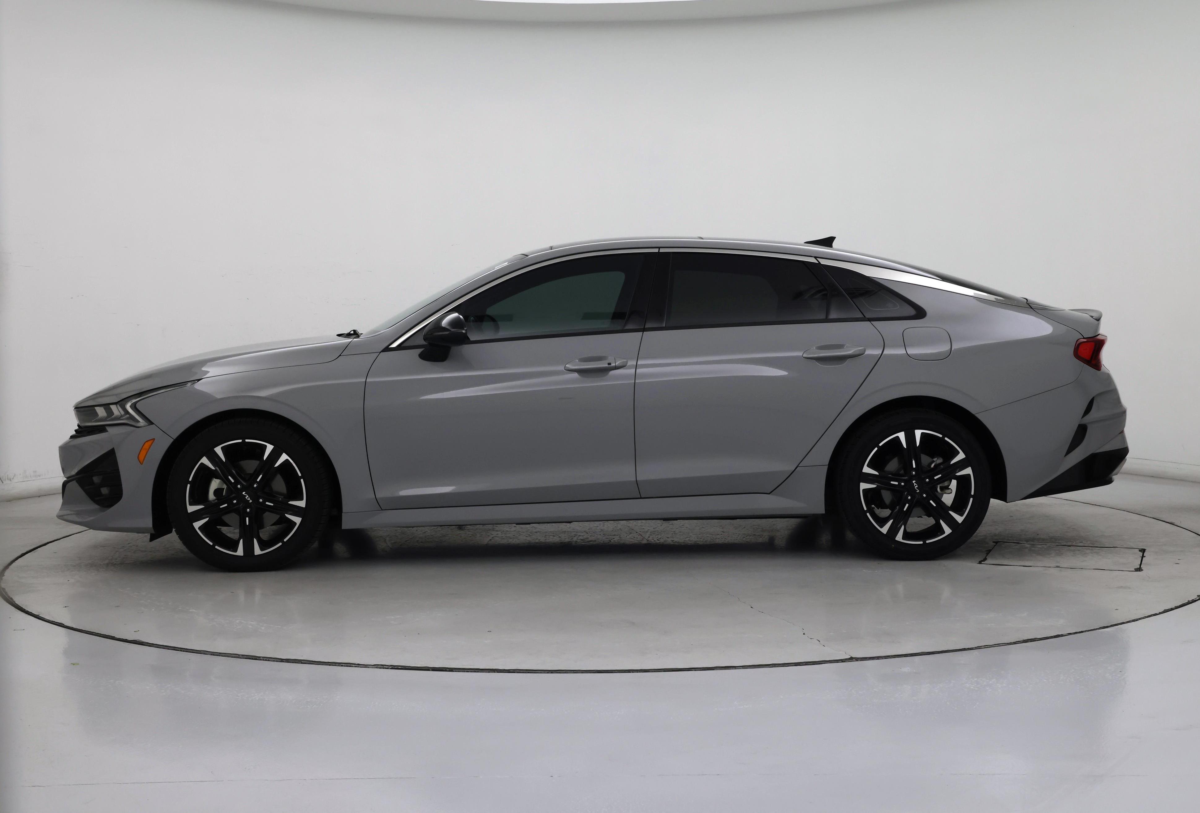 Thumbnail: 2022 Kia K5 - 3