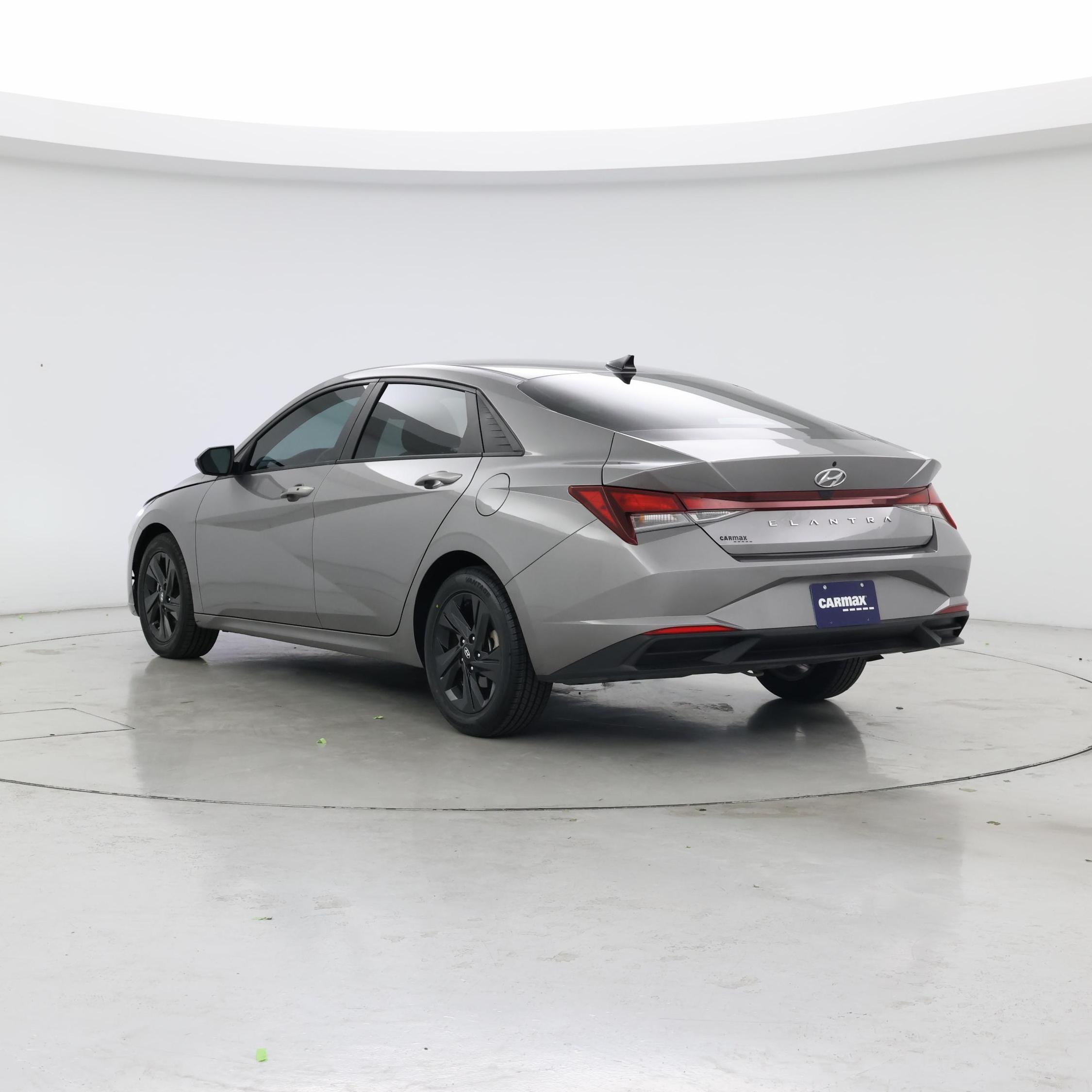 Thumbnail: 2023 Hyundai Elantra - 2