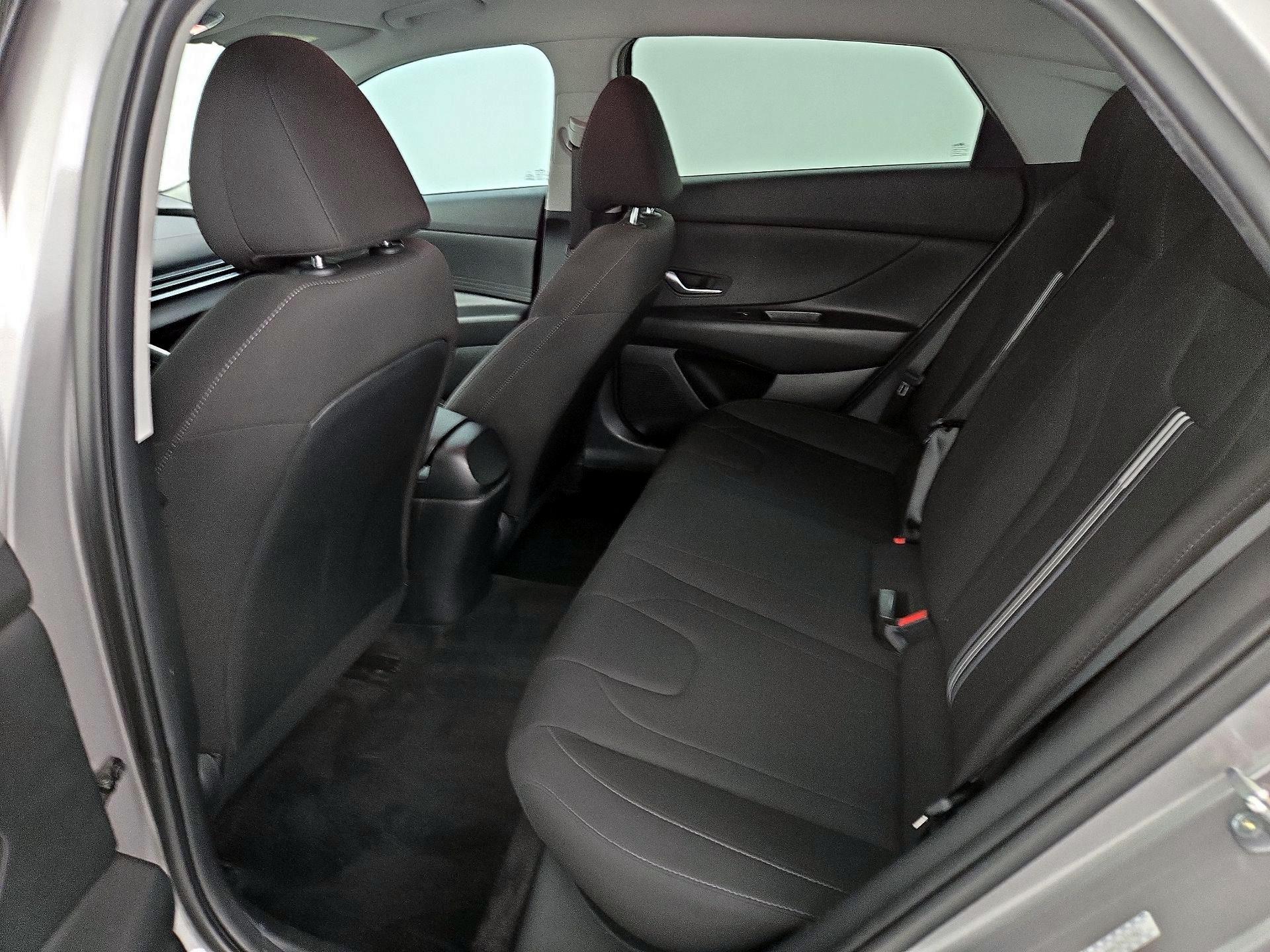 Thumbnail: 2023 Hyundai Elantra - 19