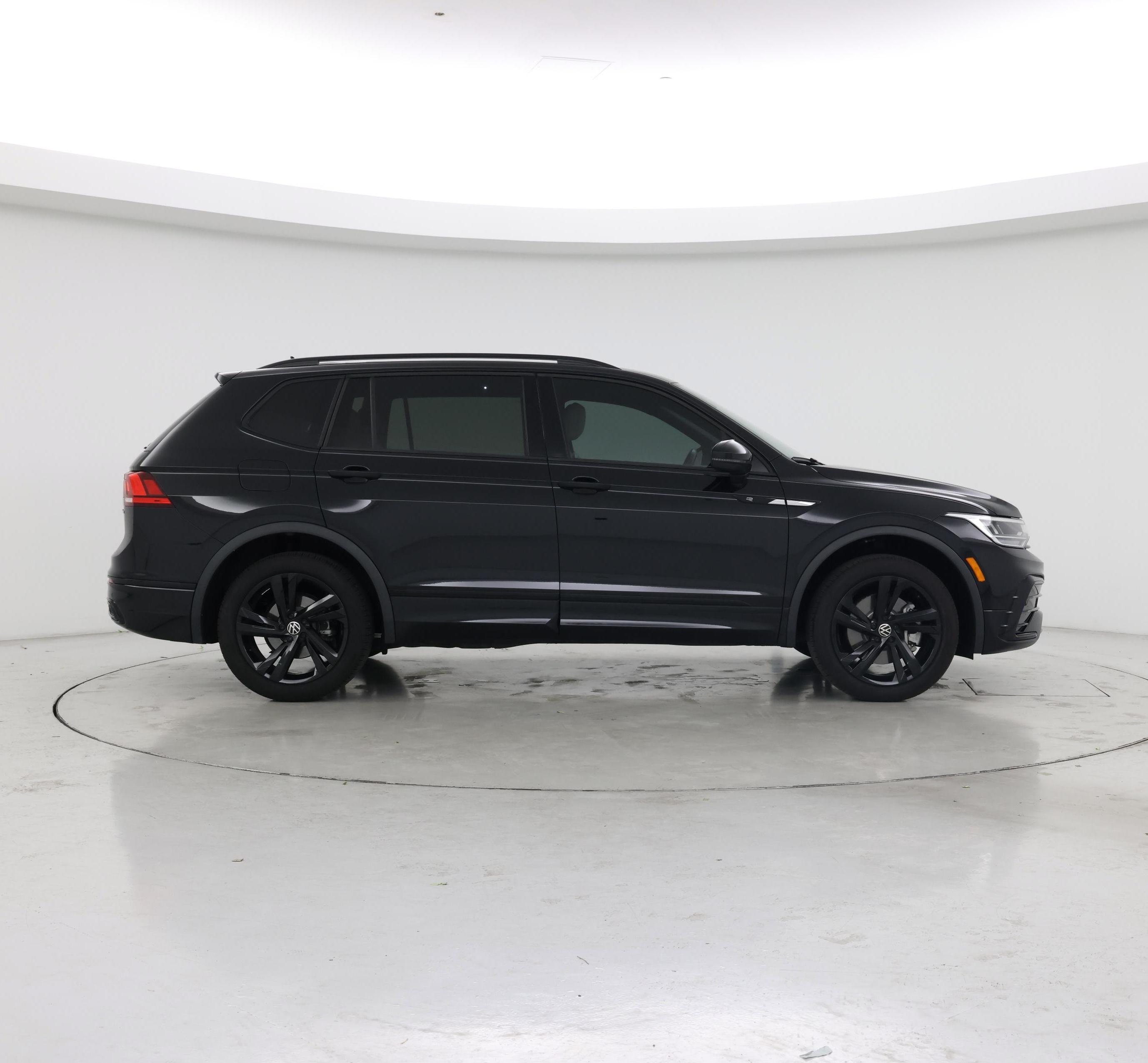 Thumbnail: 2024 Volkswagen Tiguan - 7