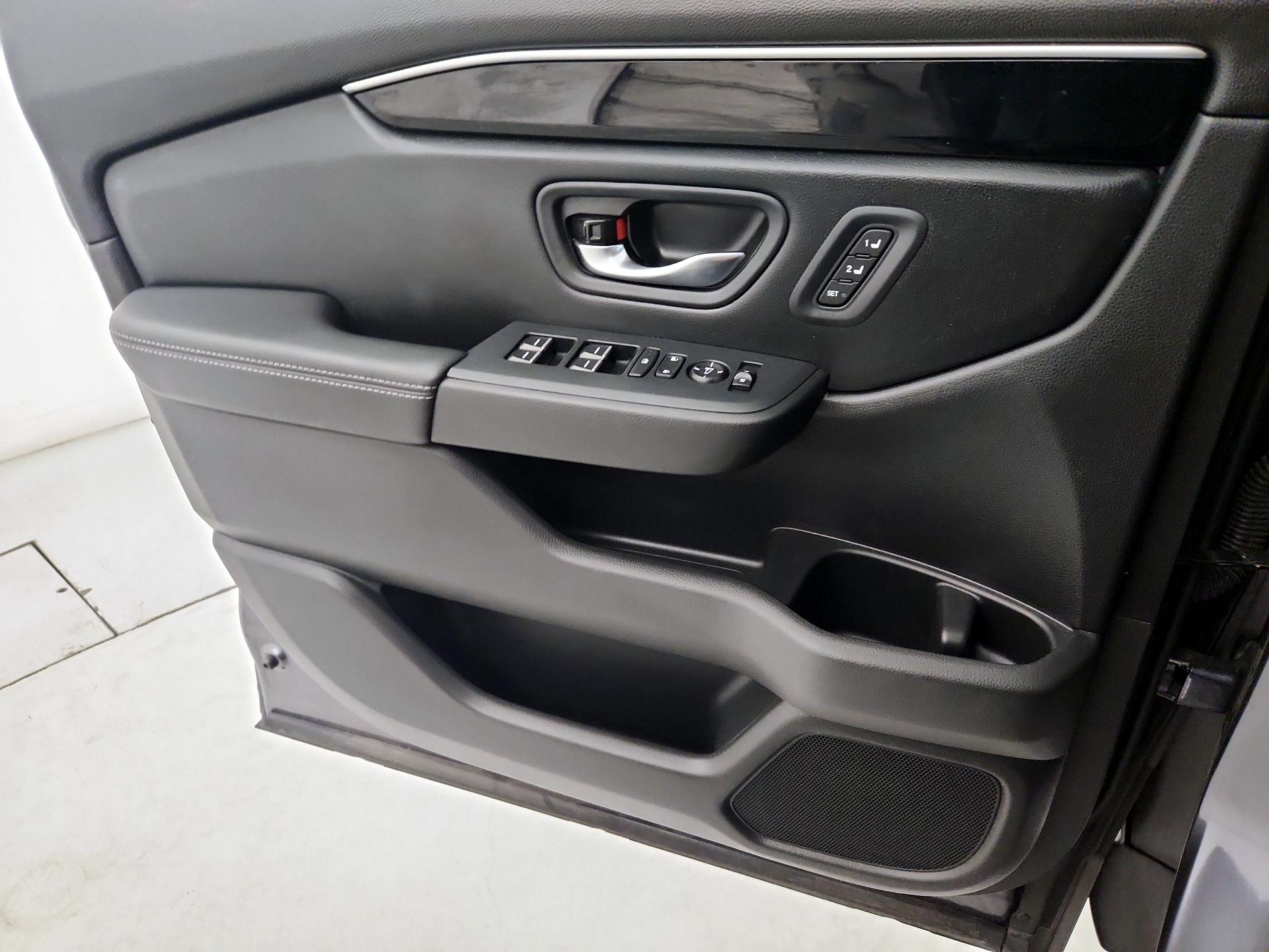 Thumbnail: 2025 Honda Pilot - 12