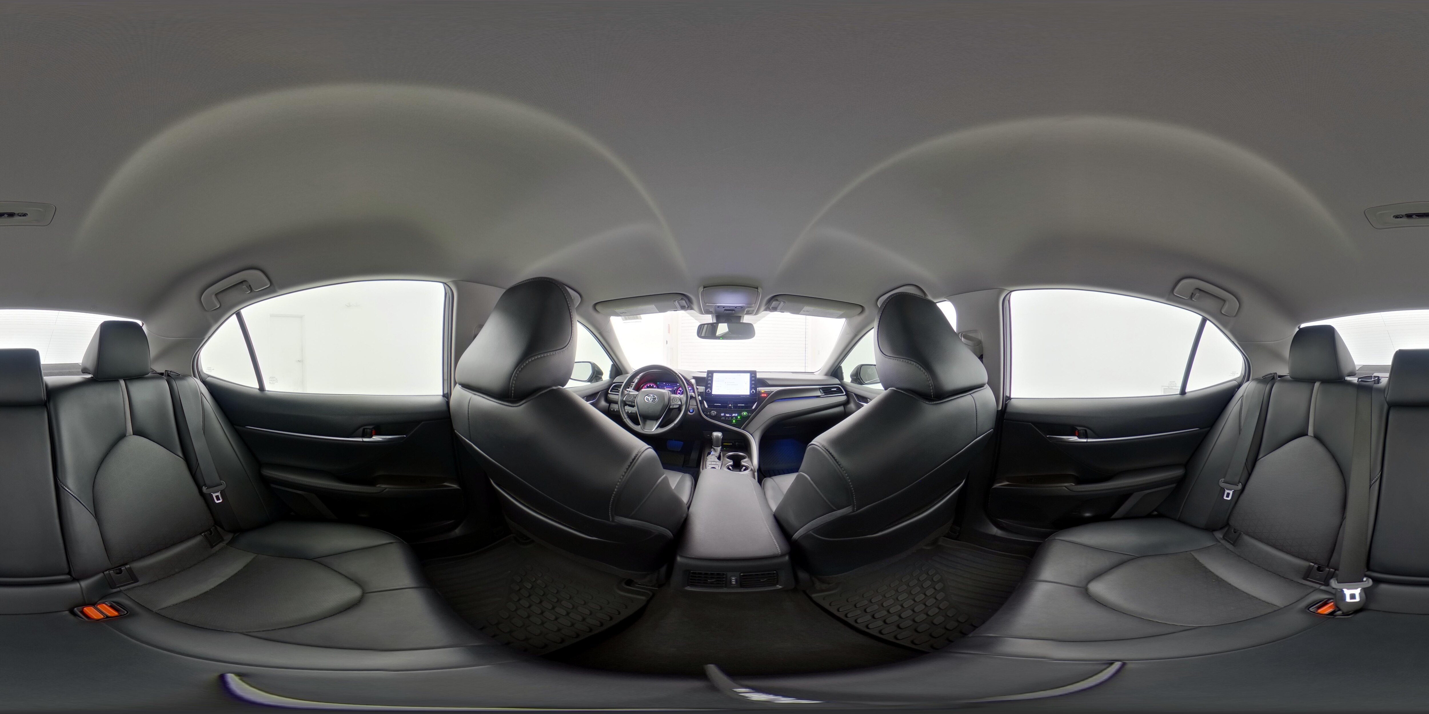 2022 Toyota Camry XSE - Photo 16