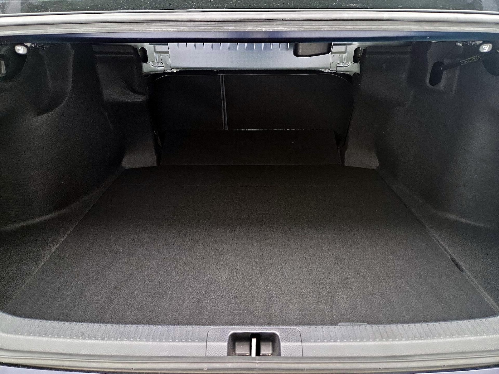 2022 Toyota Camry XSE - Photo 12