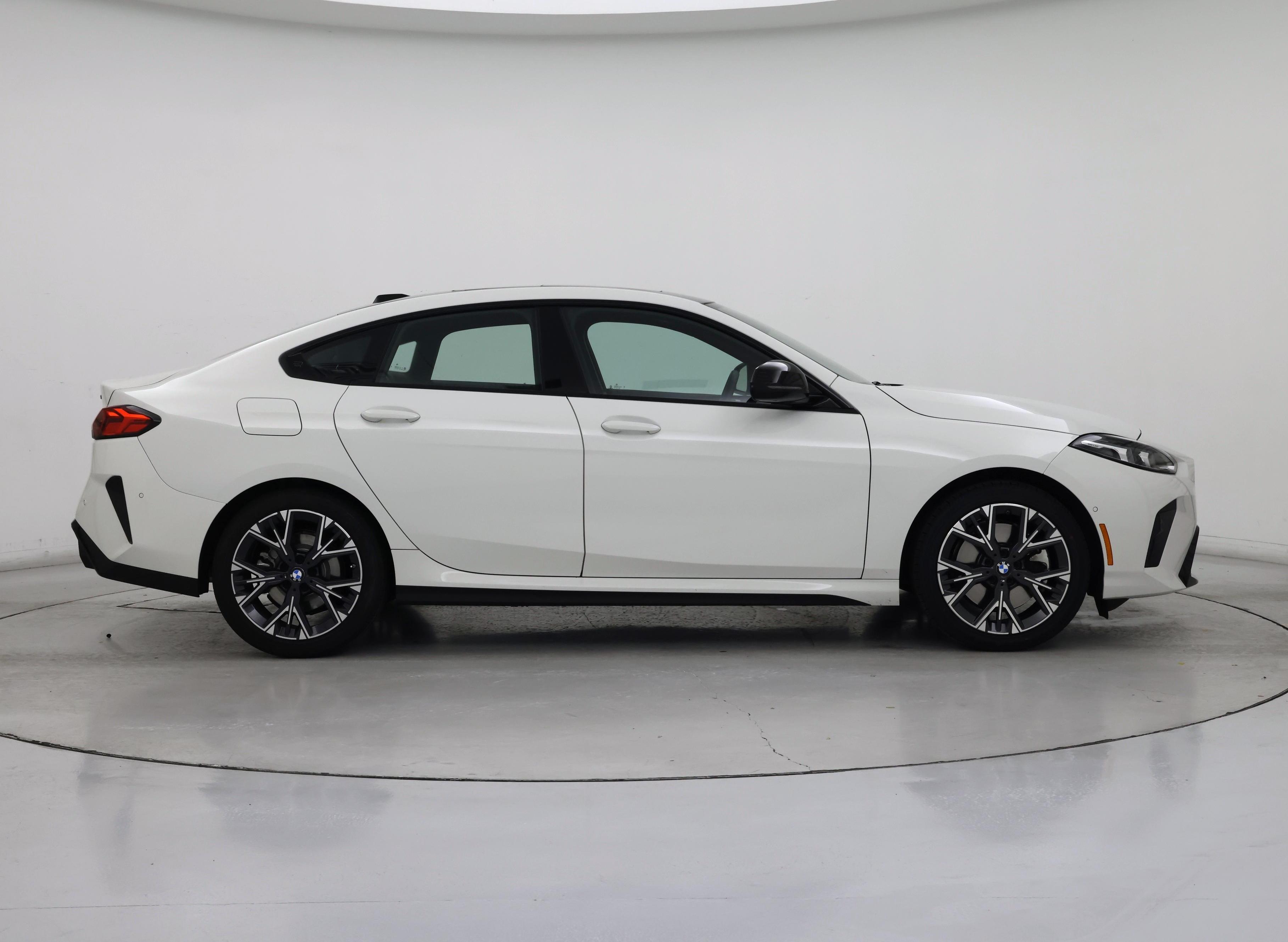 Thumbnail: 2026 BMW 2 Series - 7