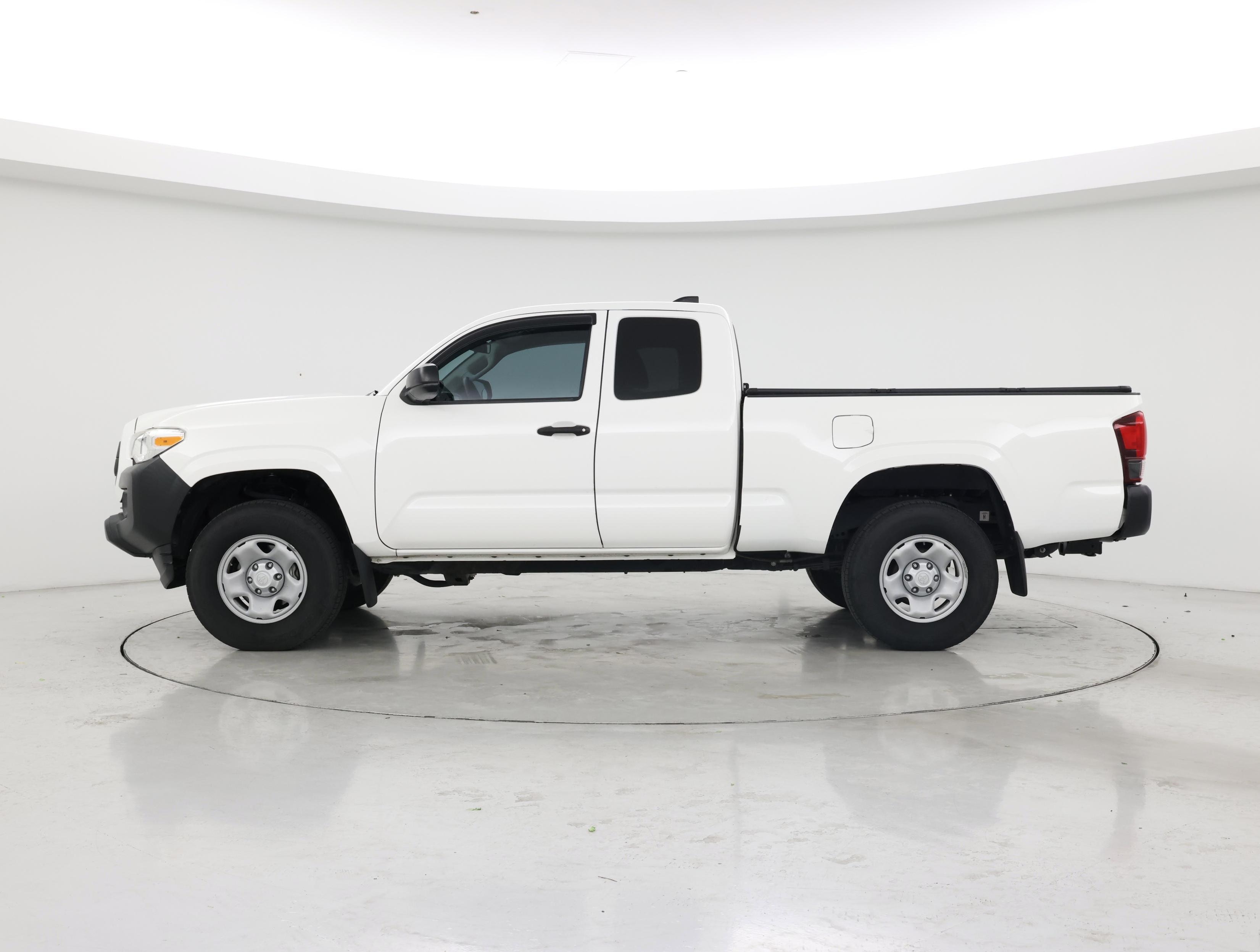 Thumbnail: 2021 Toyota Tacoma - 3