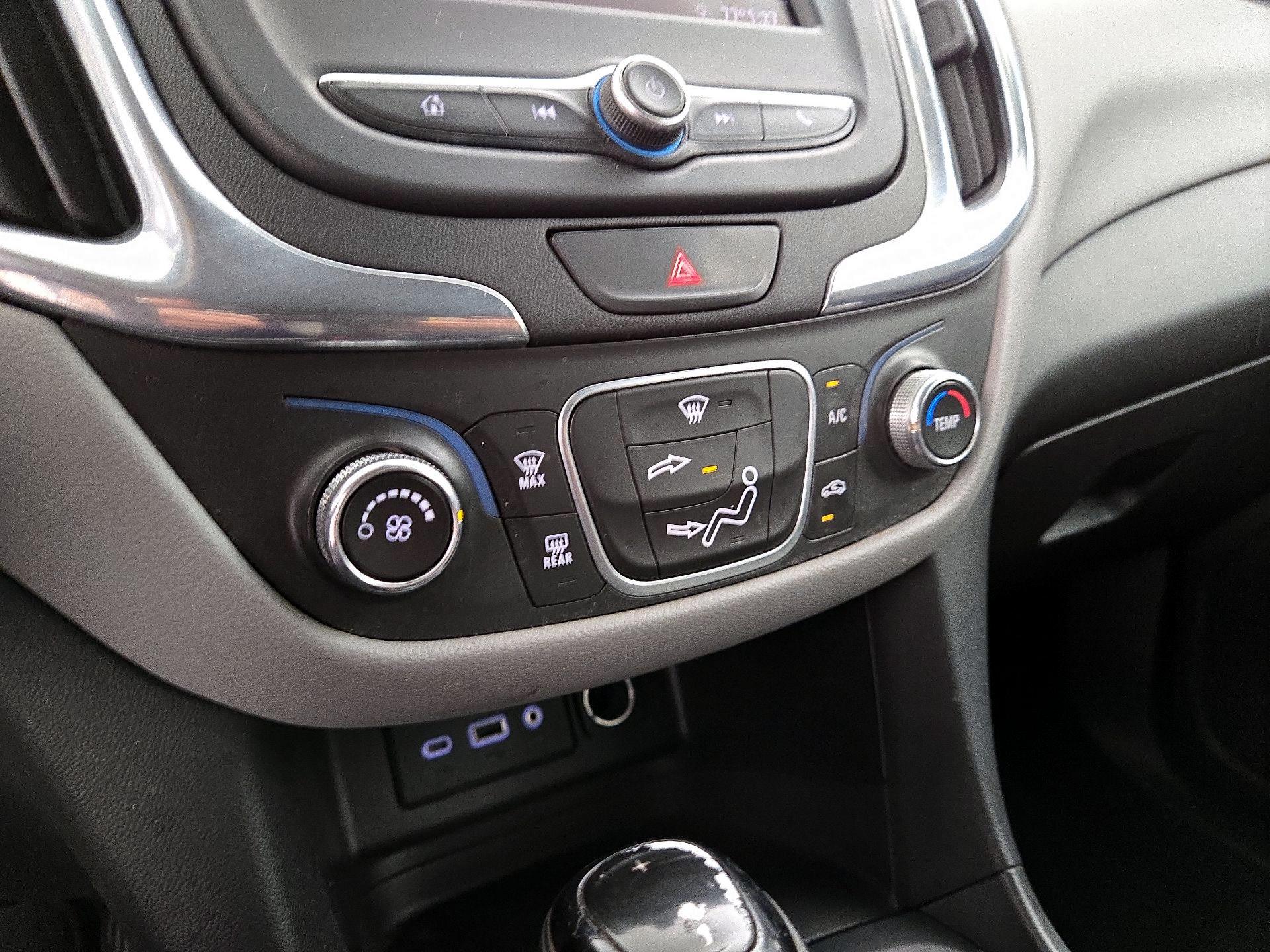 Thumbnail: 2020 Chevrolet Equinox - 16