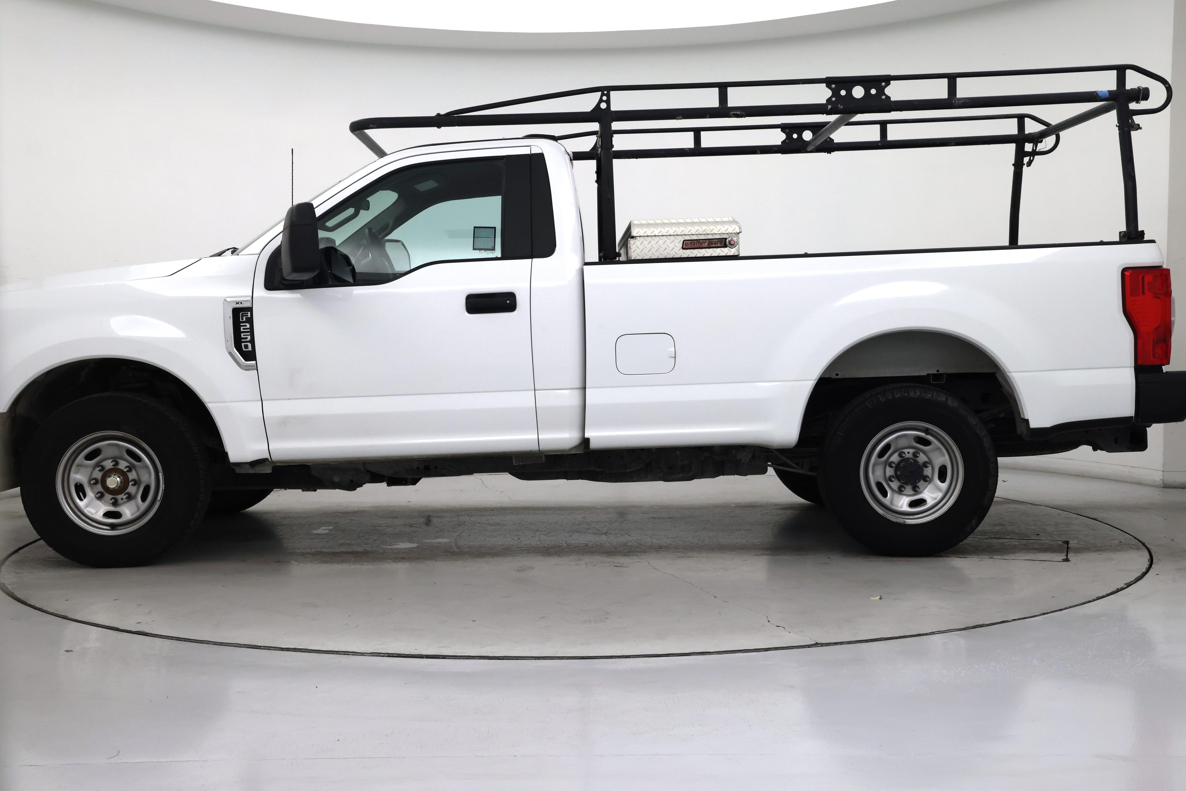 Thumbnail: 2022 Ford F-250 - 3