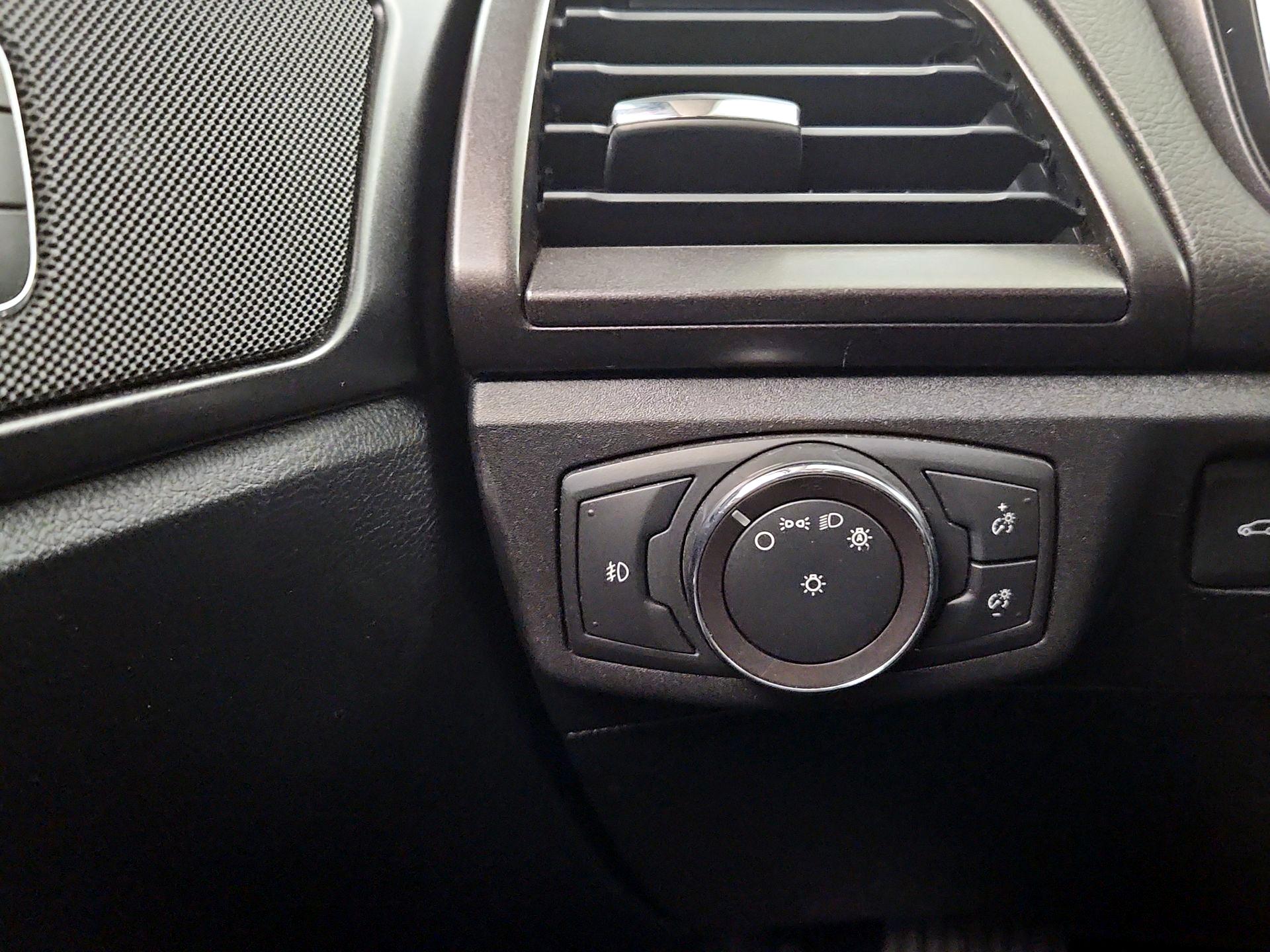 Thumbnail: 2019 Ford Fusion - 13