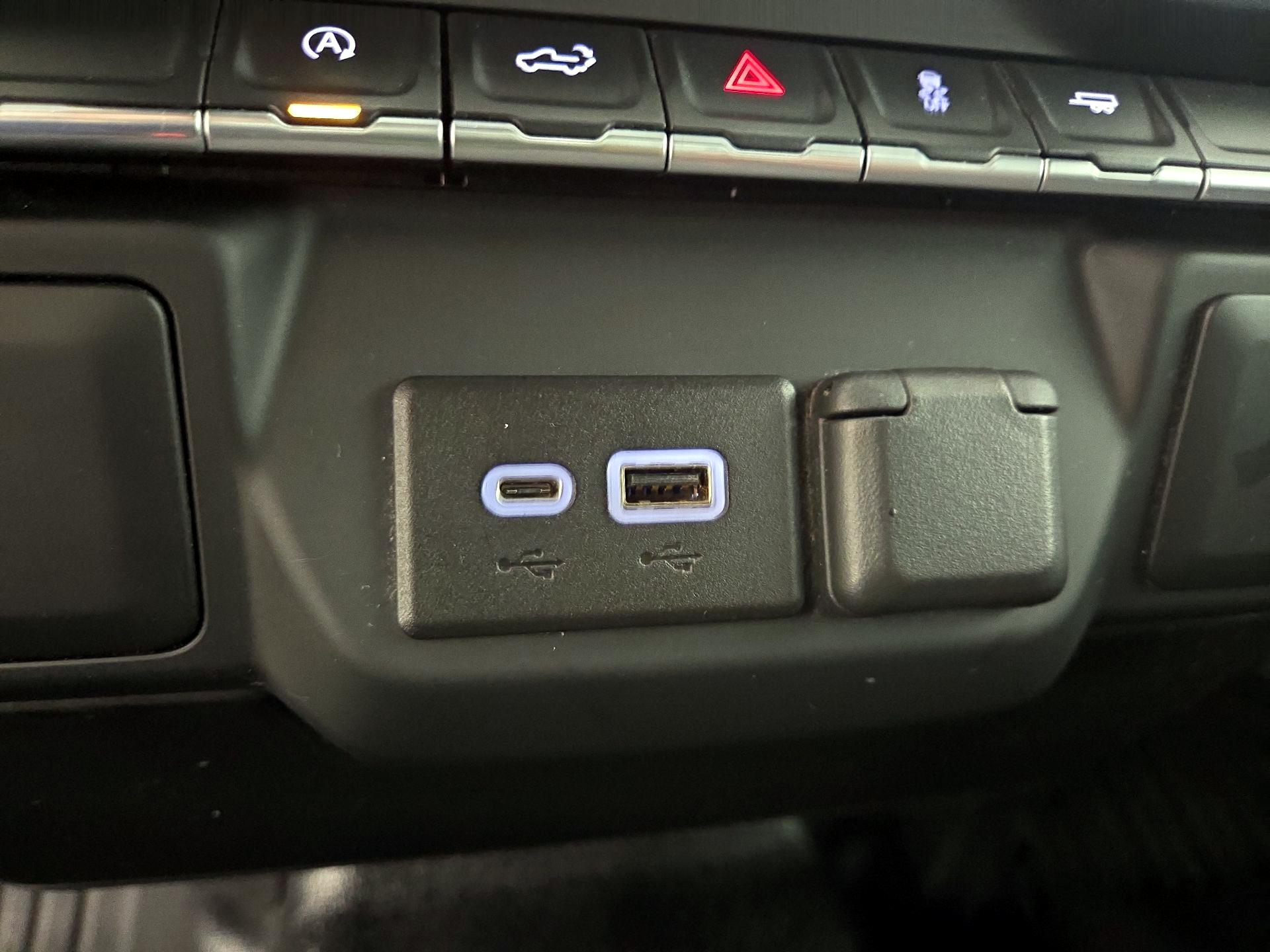 Thumbnail: 2022 Chevrolet Silverado 1500 - 18