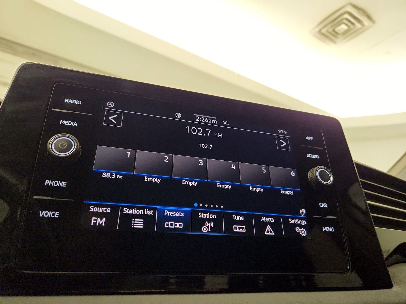 2025 Volkswagen Jetta SE - Photo 16