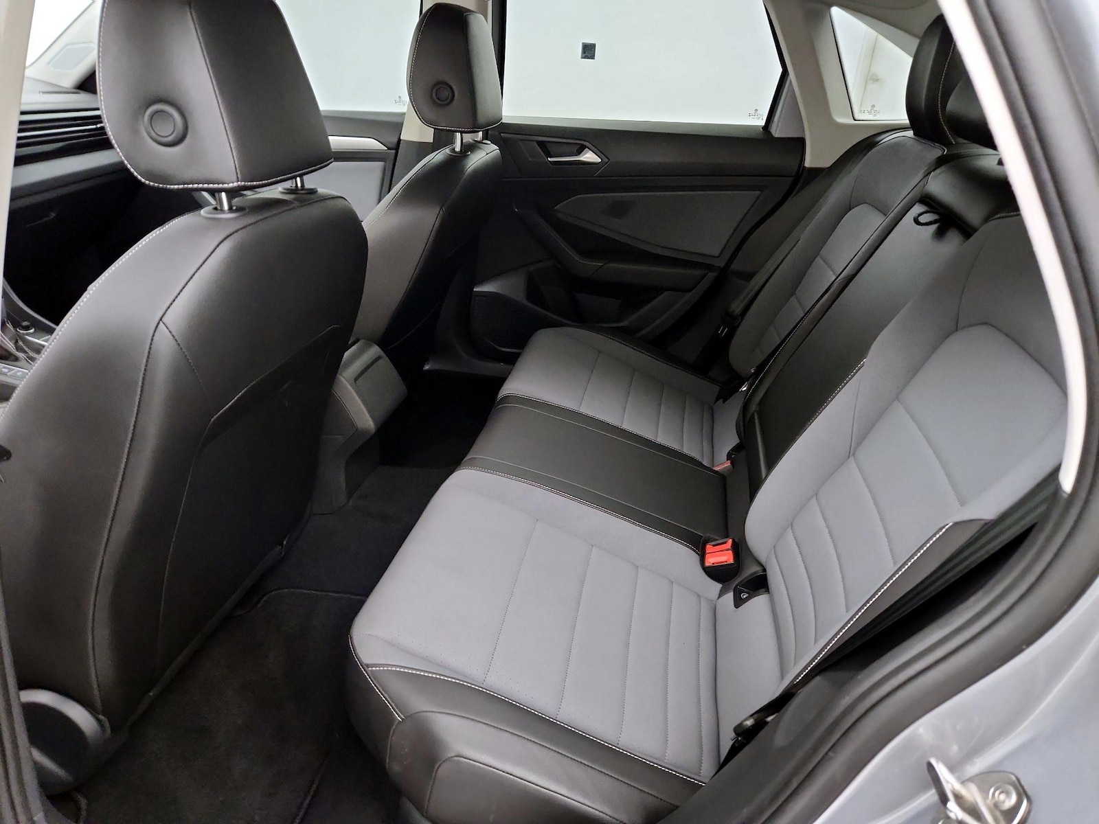 2025 Volkswagen Jetta SE - Photo 20