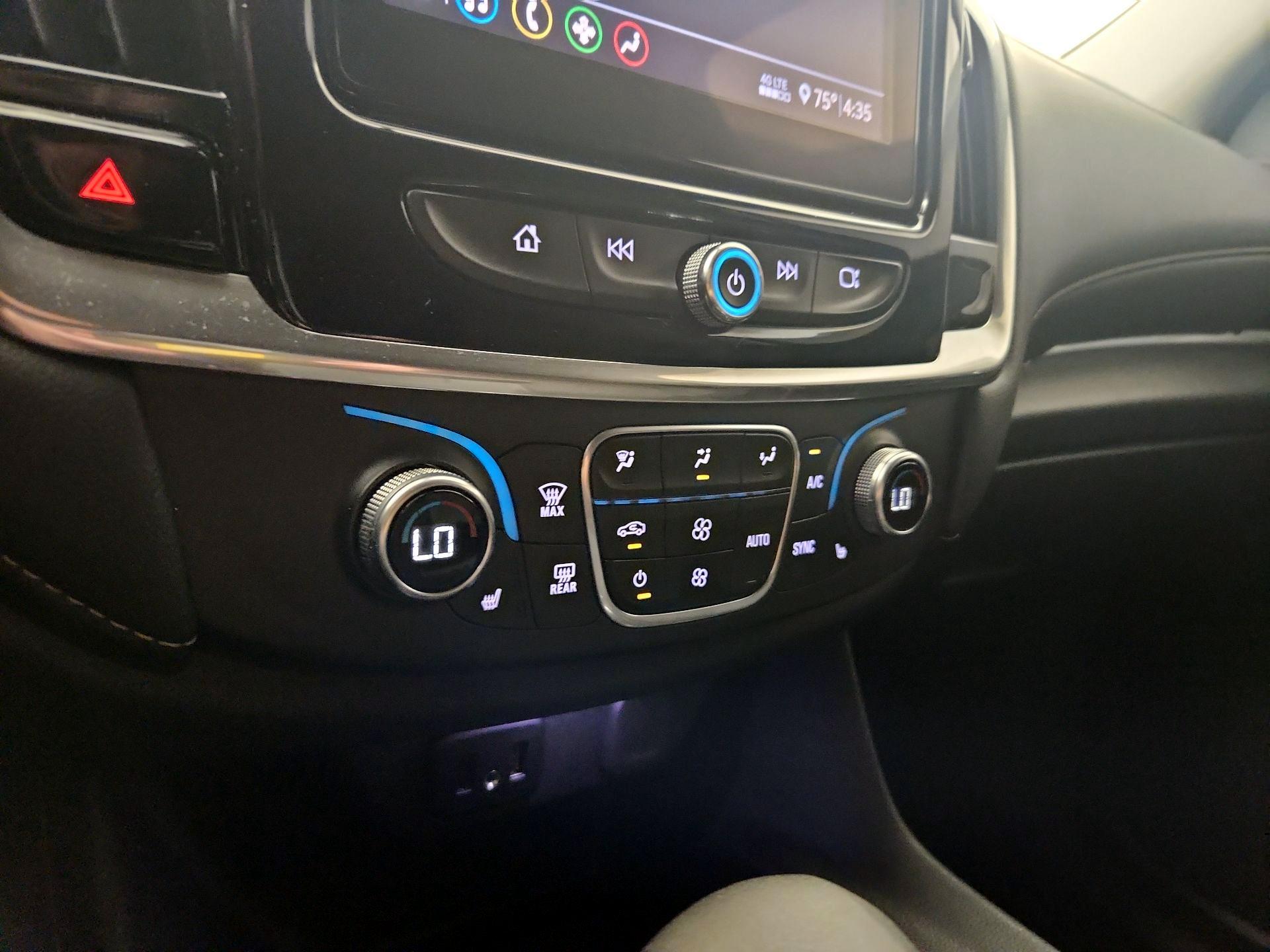 Thumbnail: 2021 Chevrolet Traverse - 16