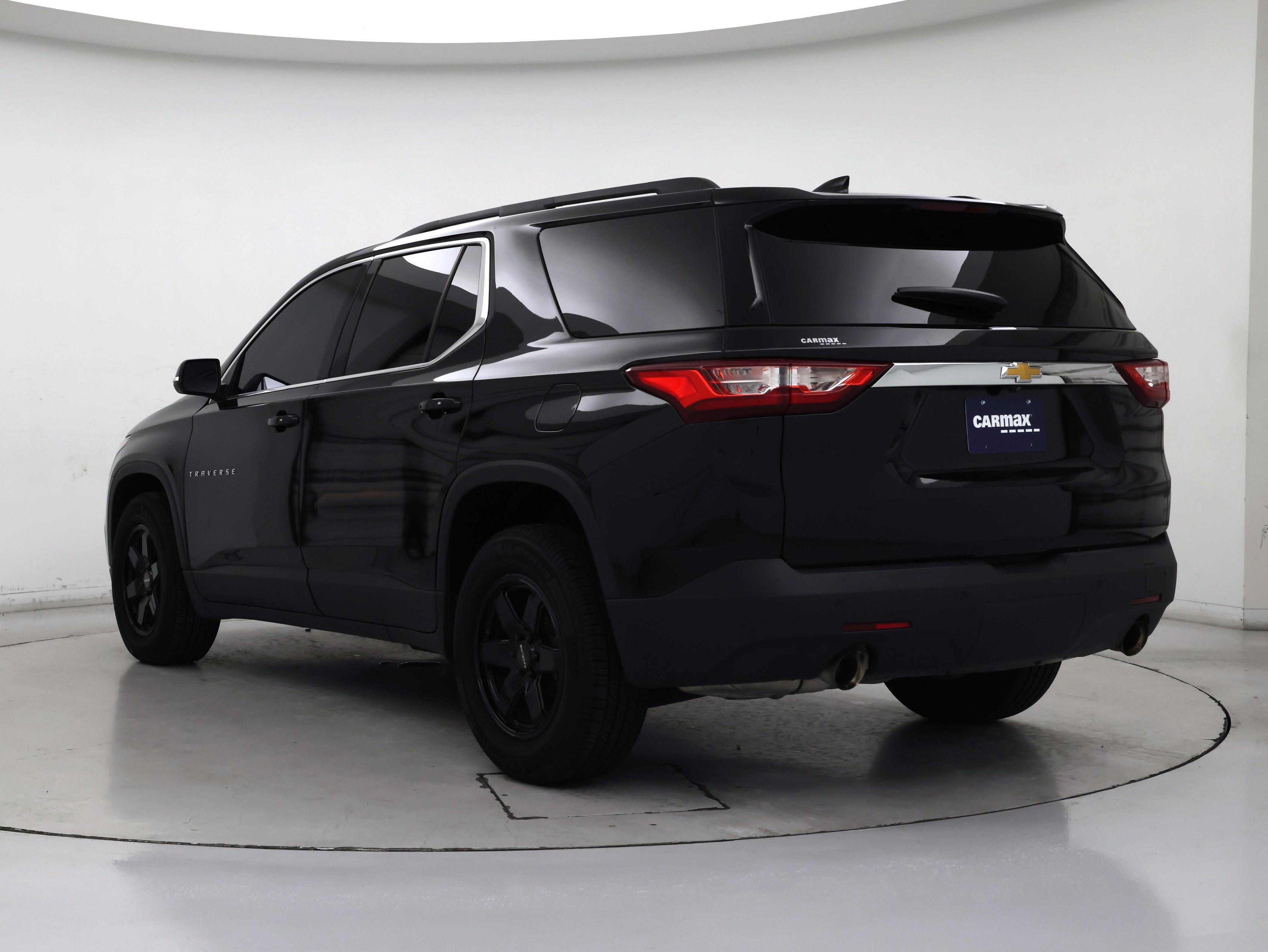 Thumbnail: 2021 Chevrolet Traverse - 2