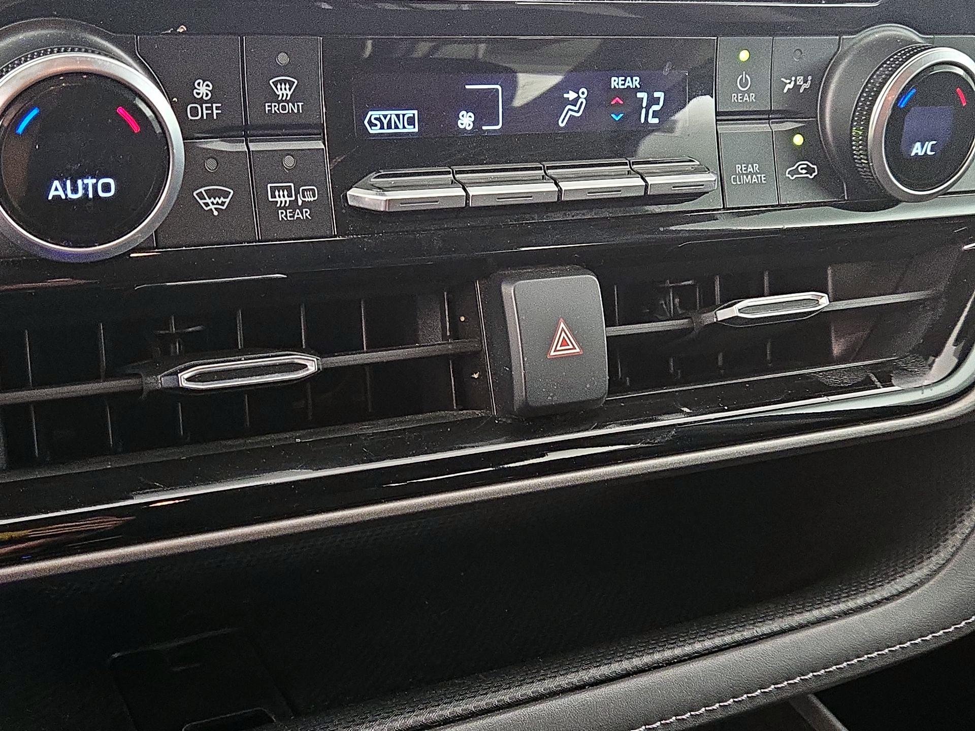 Thumbnail: 2021 Toyota Highlander - 16
