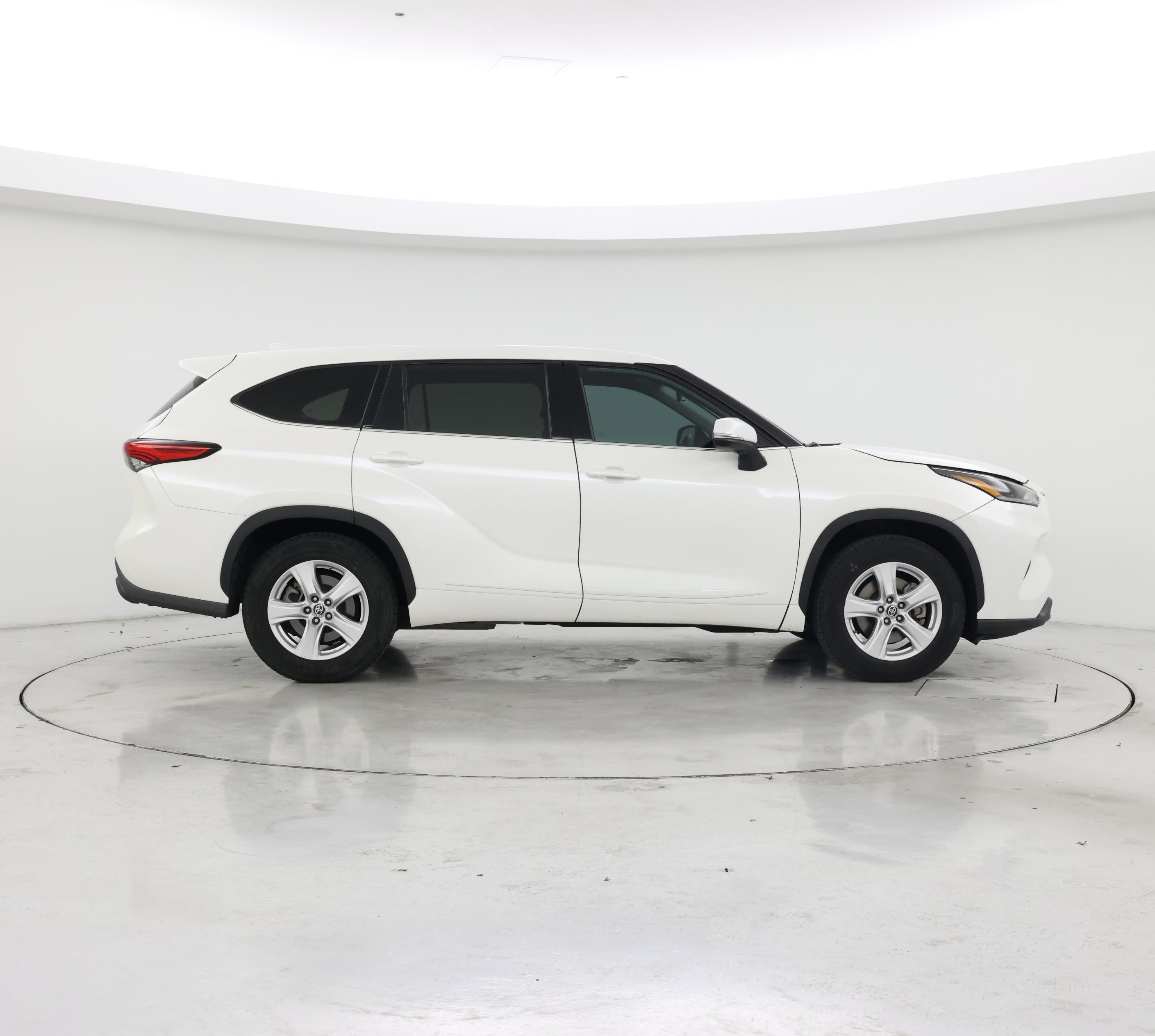 Thumbnail: 2021 Toyota Highlander - 7