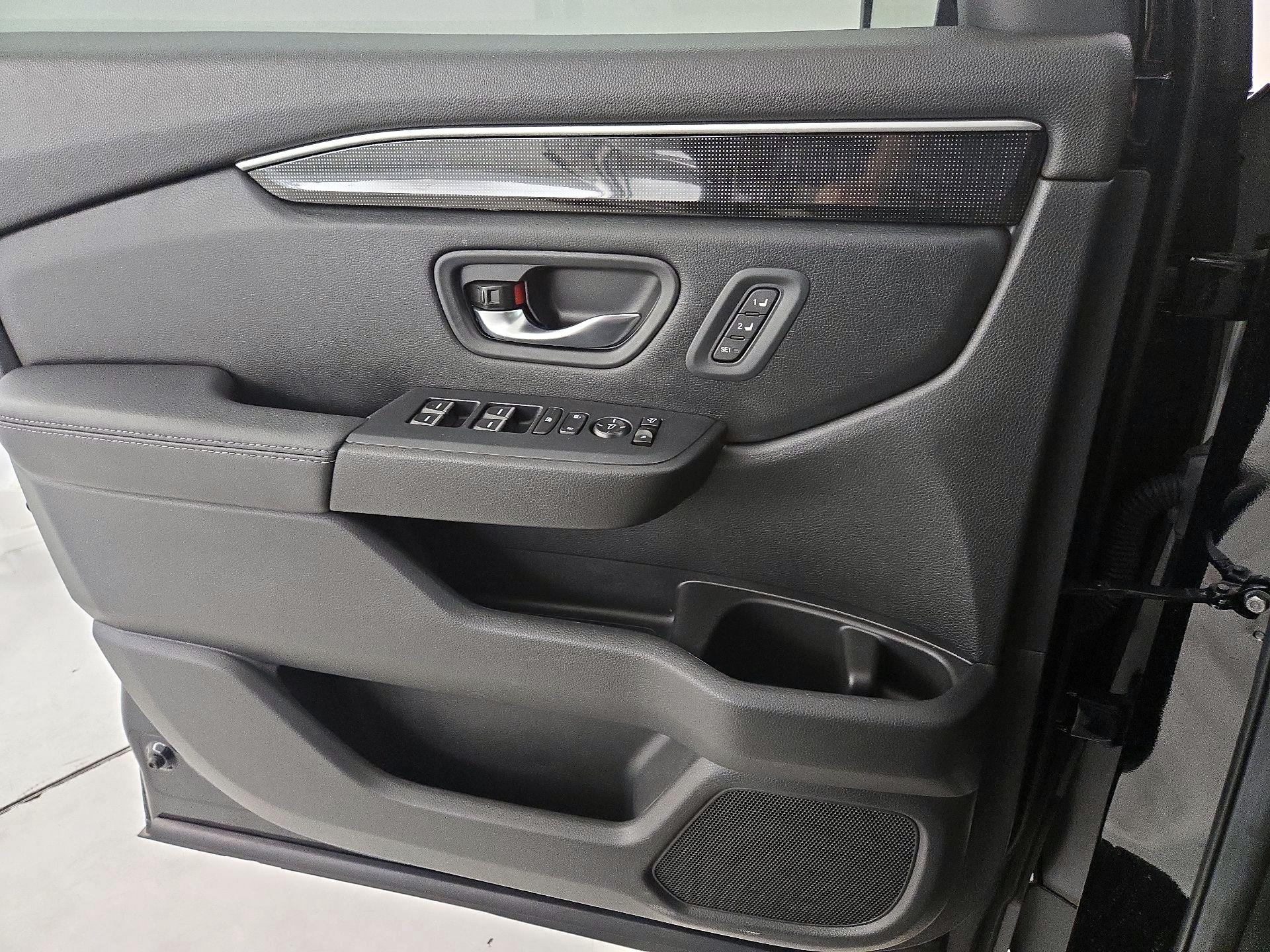 Thumbnail: 2024 Honda Pilot - 12