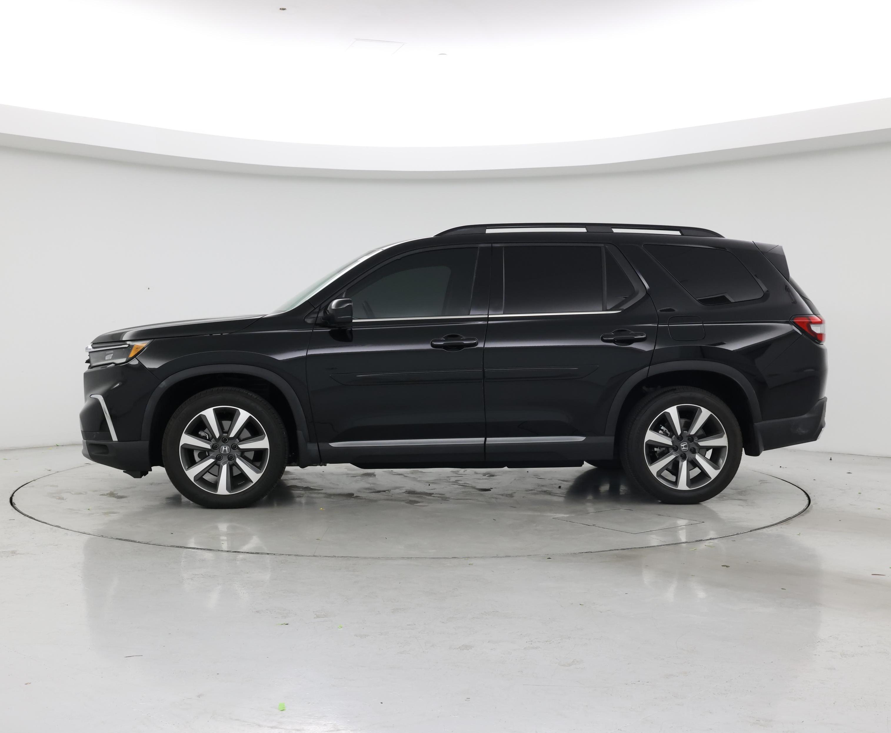 Thumbnail: 2024 Honda Pilot - 3