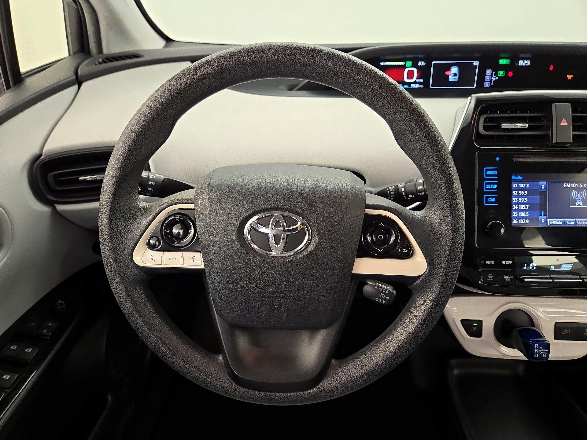 Thumbnail: 2016 Toyota Prius - 10
