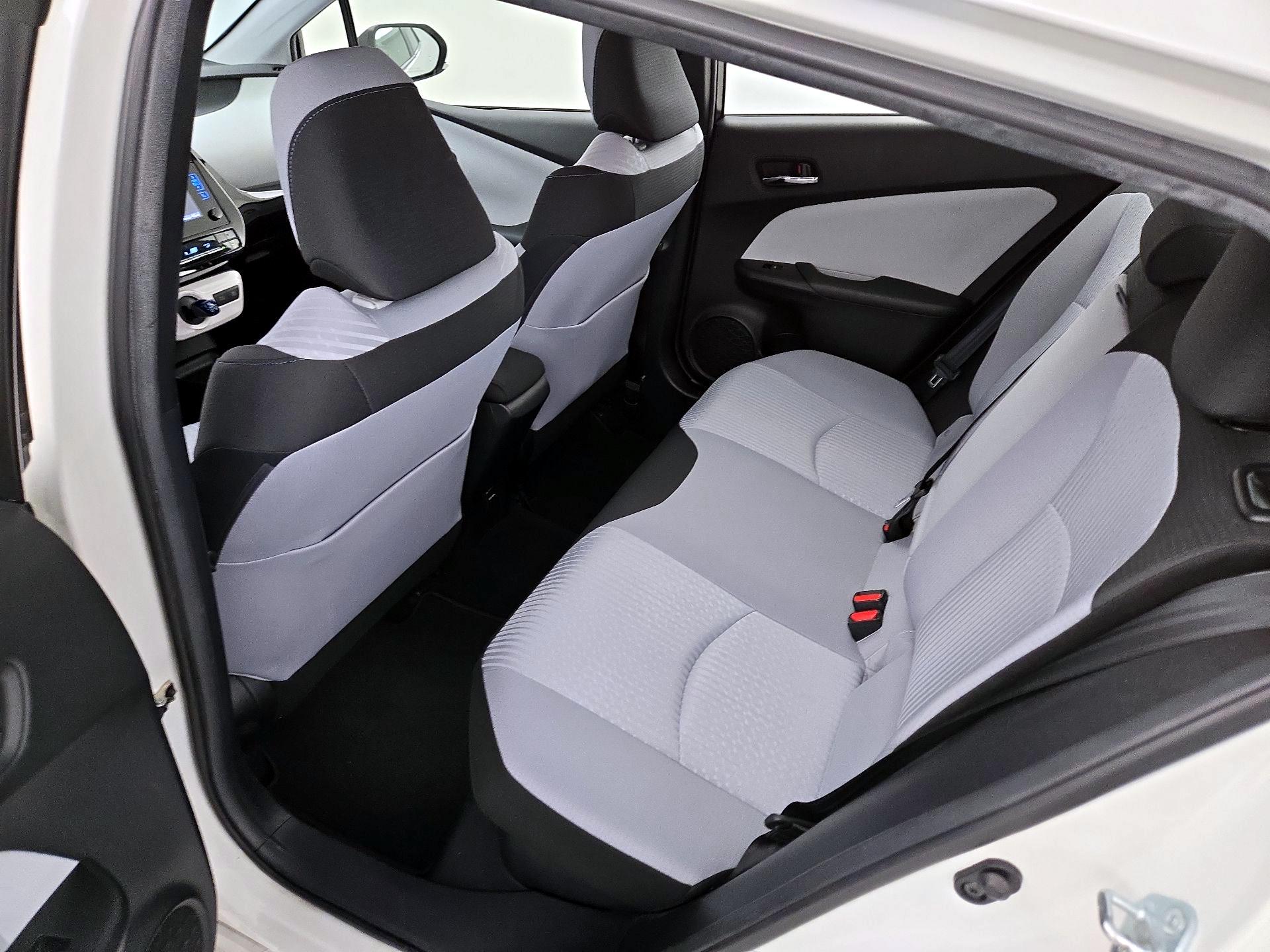 Thumbnail: 2016 Toyota Prius - 19