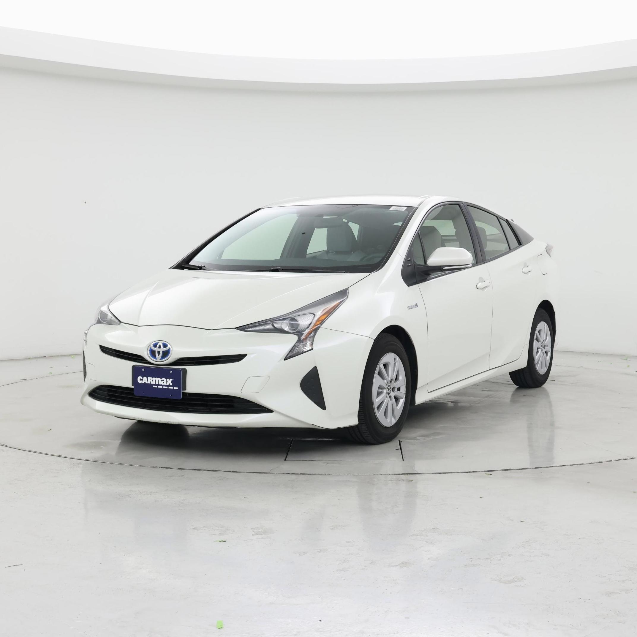 Thumbnail: 2016 Toyota Prius - 4