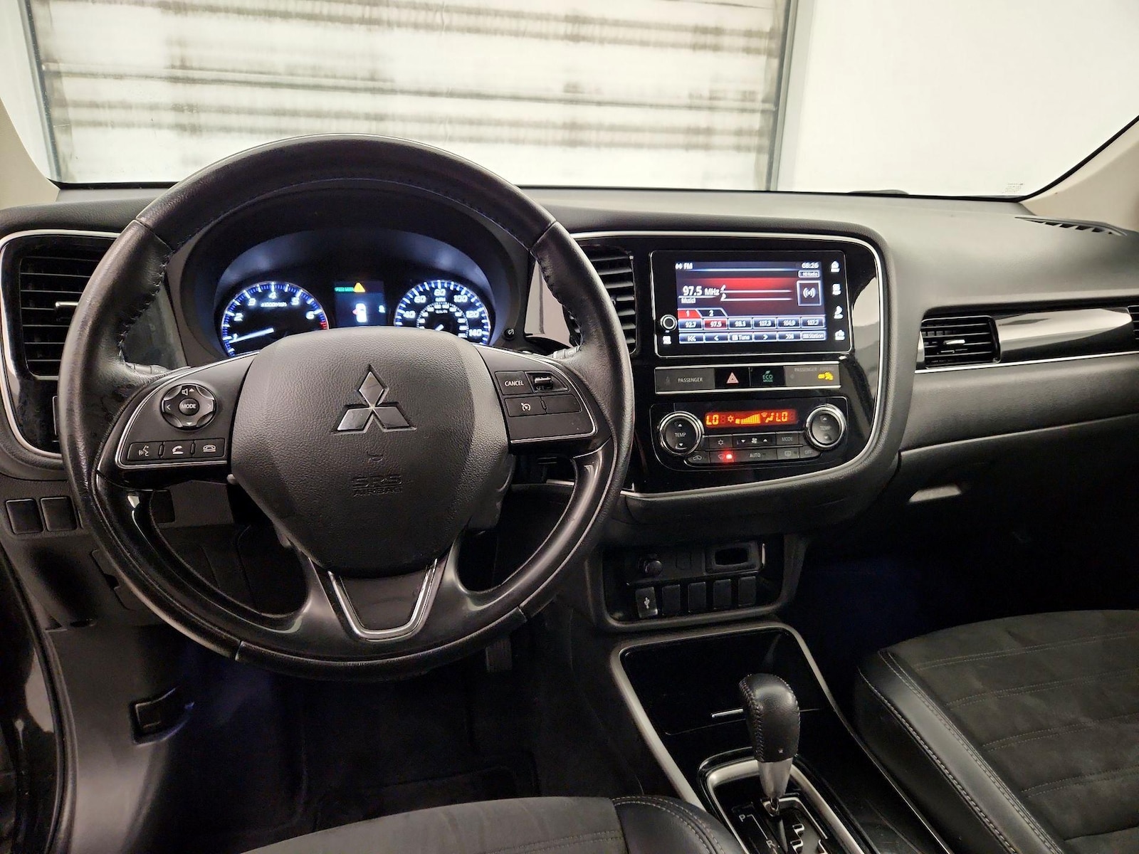 2019 Mitsubishi Outlander SE - Photo 10