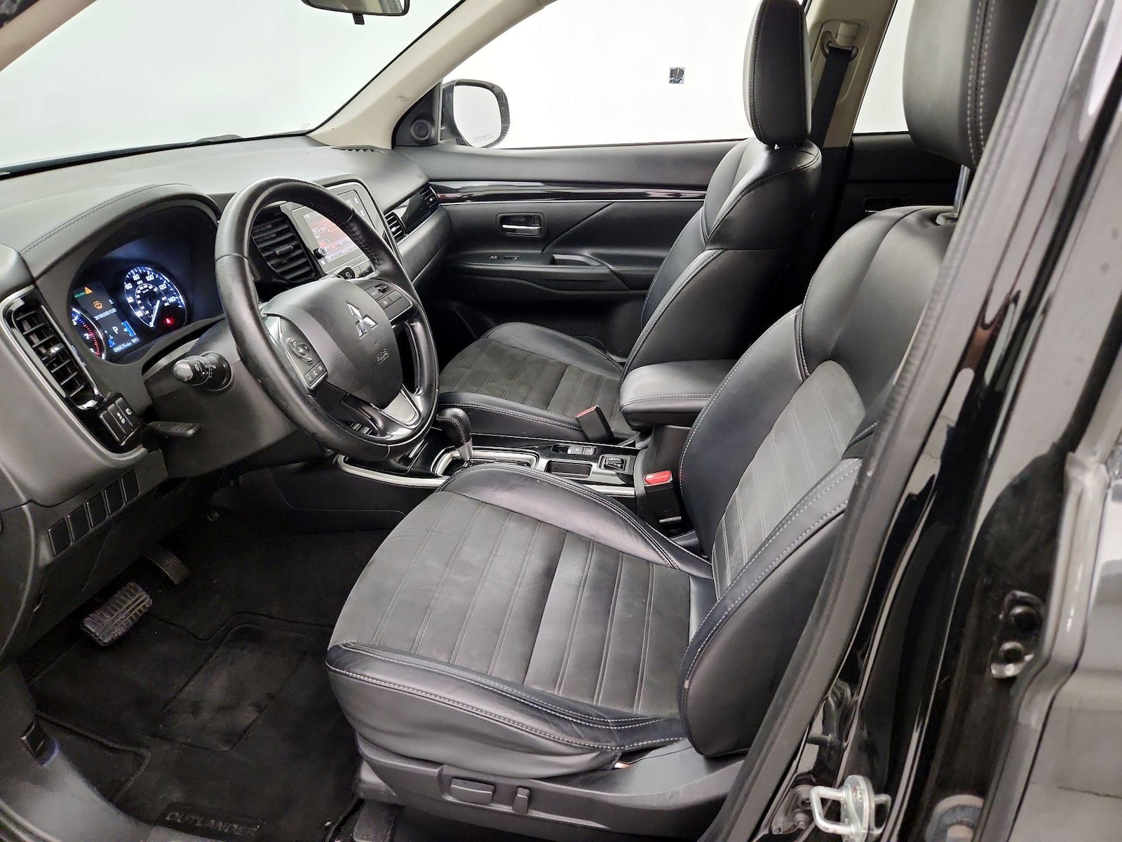 2019 Mitsubishi Outlander SE - Photo 12