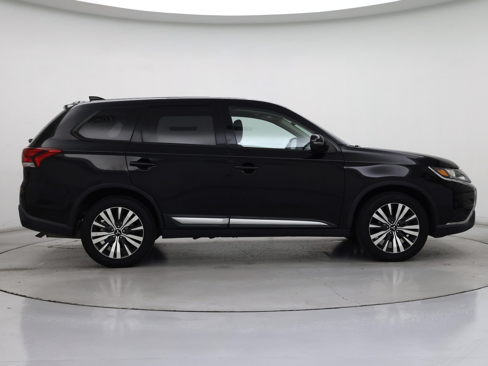 2019 Mitsubishi Outlander SE - Photo 8