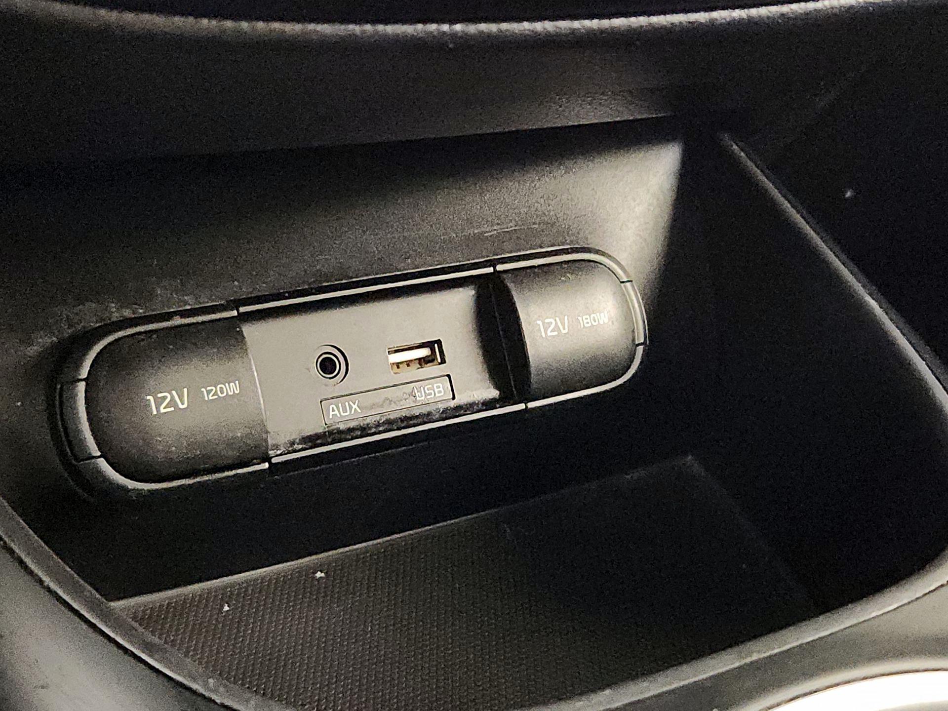 Thumbnail: 2015 Kia Soul - 17