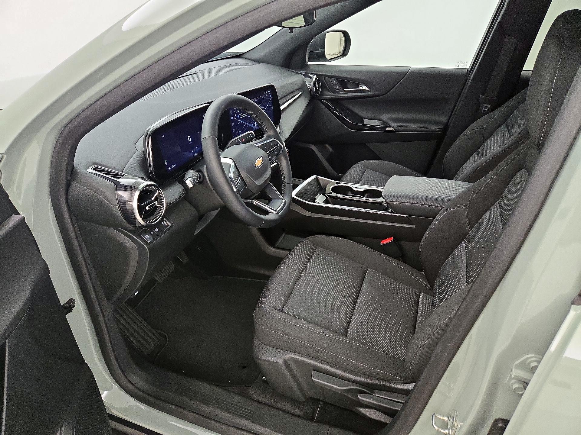 Thumbnail: 2025 Chevrolet Equinox - 11