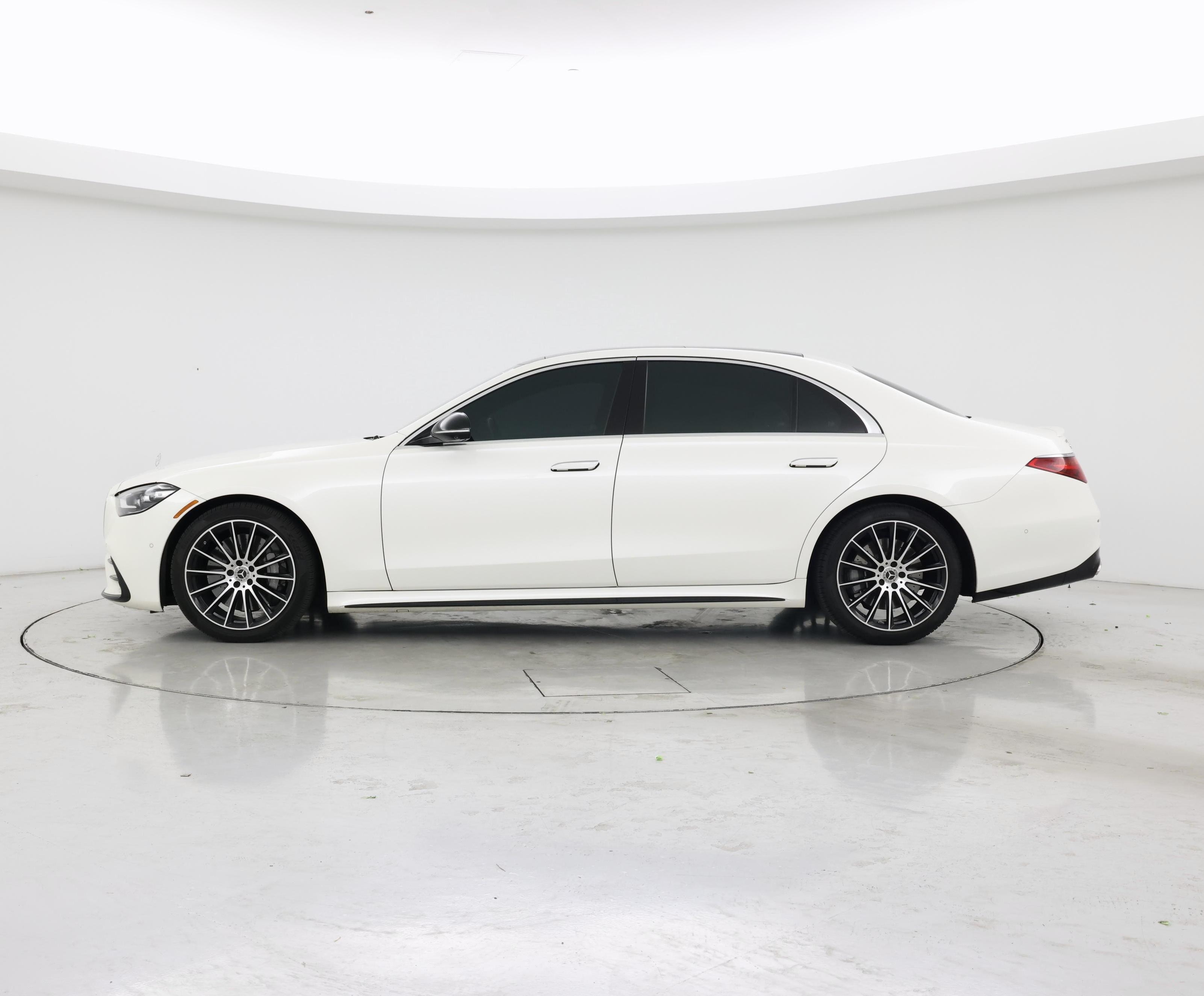 Thumbnail: 2021 Mercedes-Benz S-Class - 3