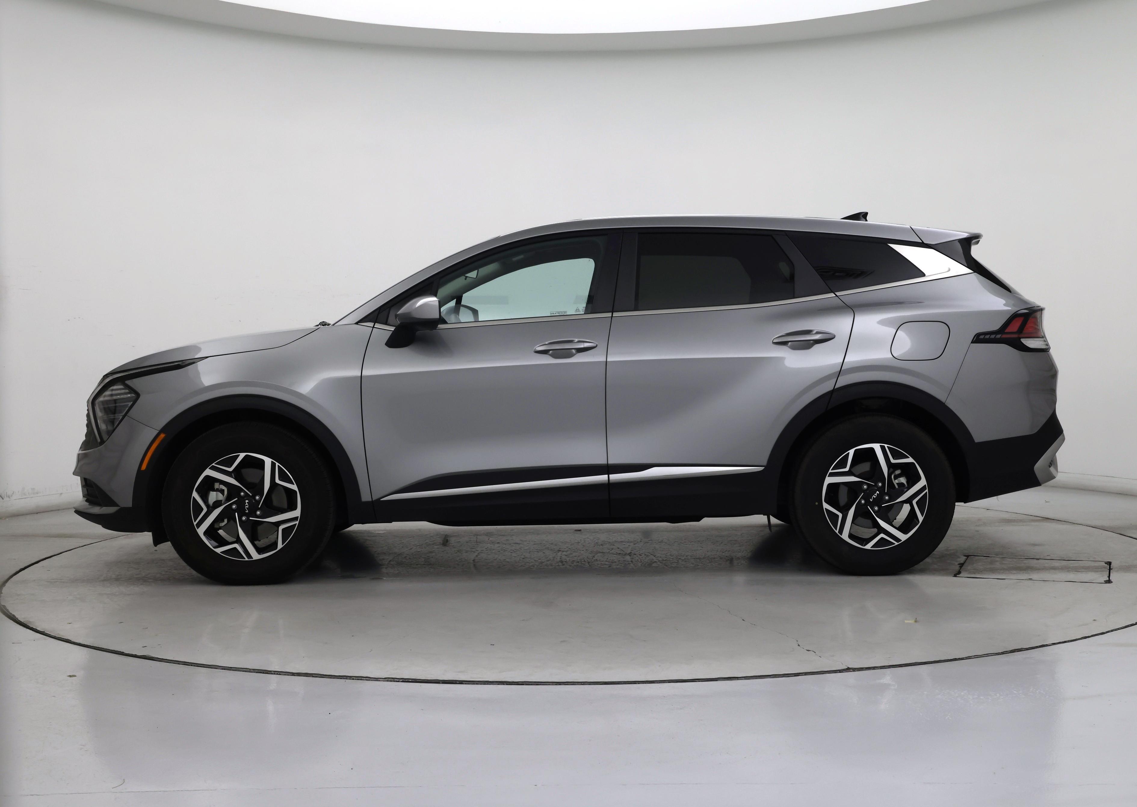 Thumbnail: 2025 Kia Sportage - 3