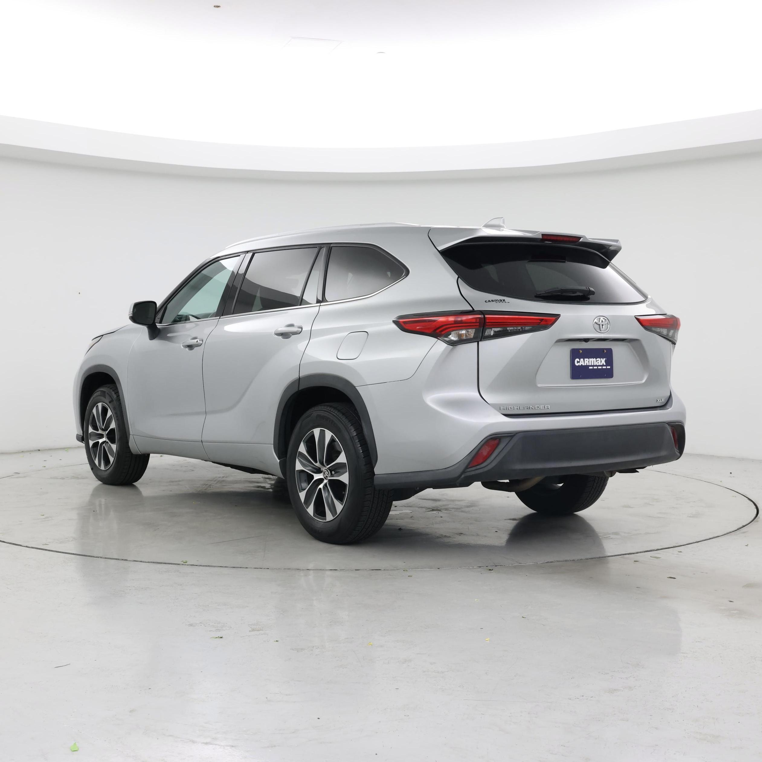 Thumbnail: 2022 Toyota Highlander - 2
