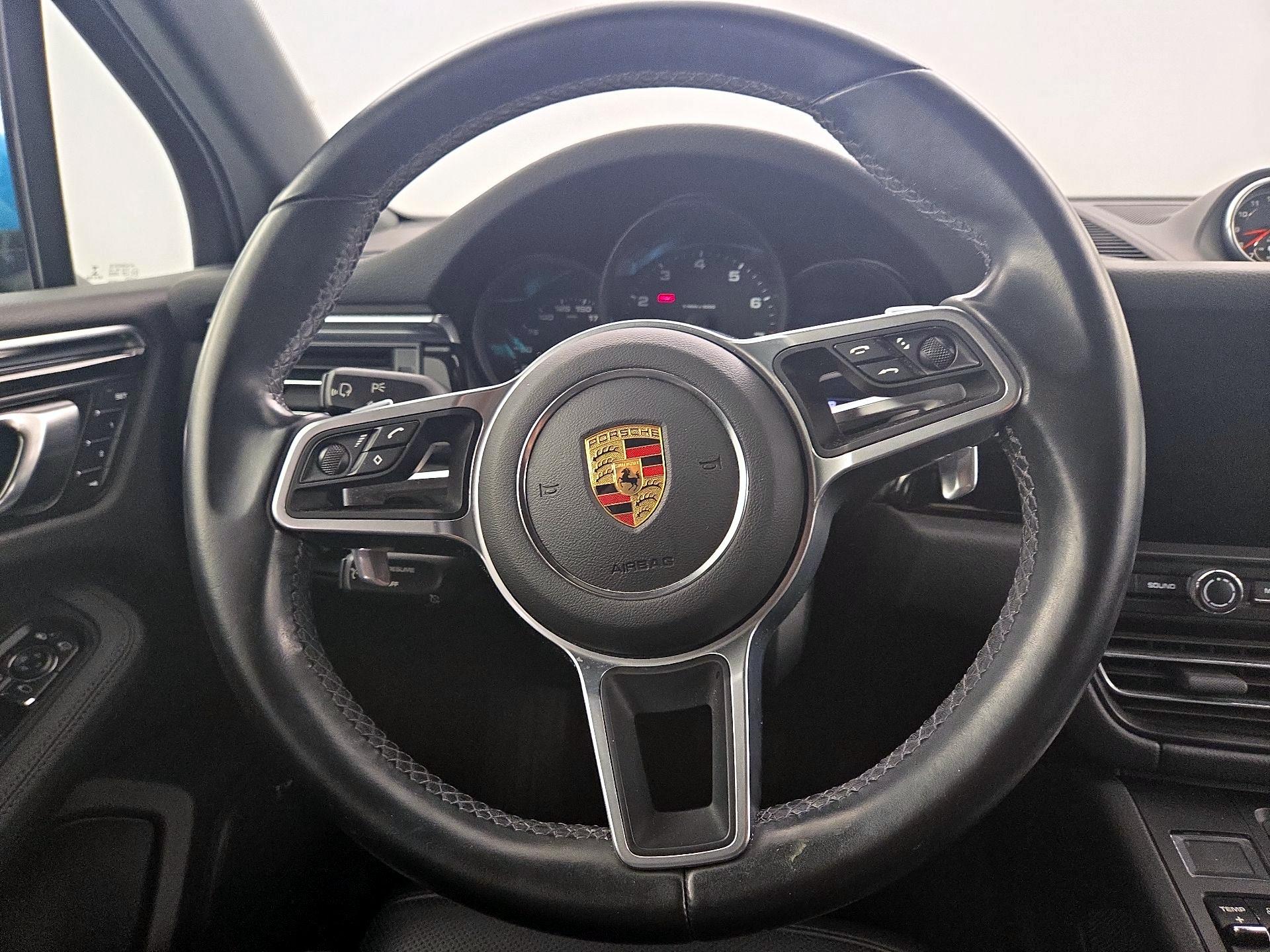 Thumbnail: 2021 Porsche Macan - 10
