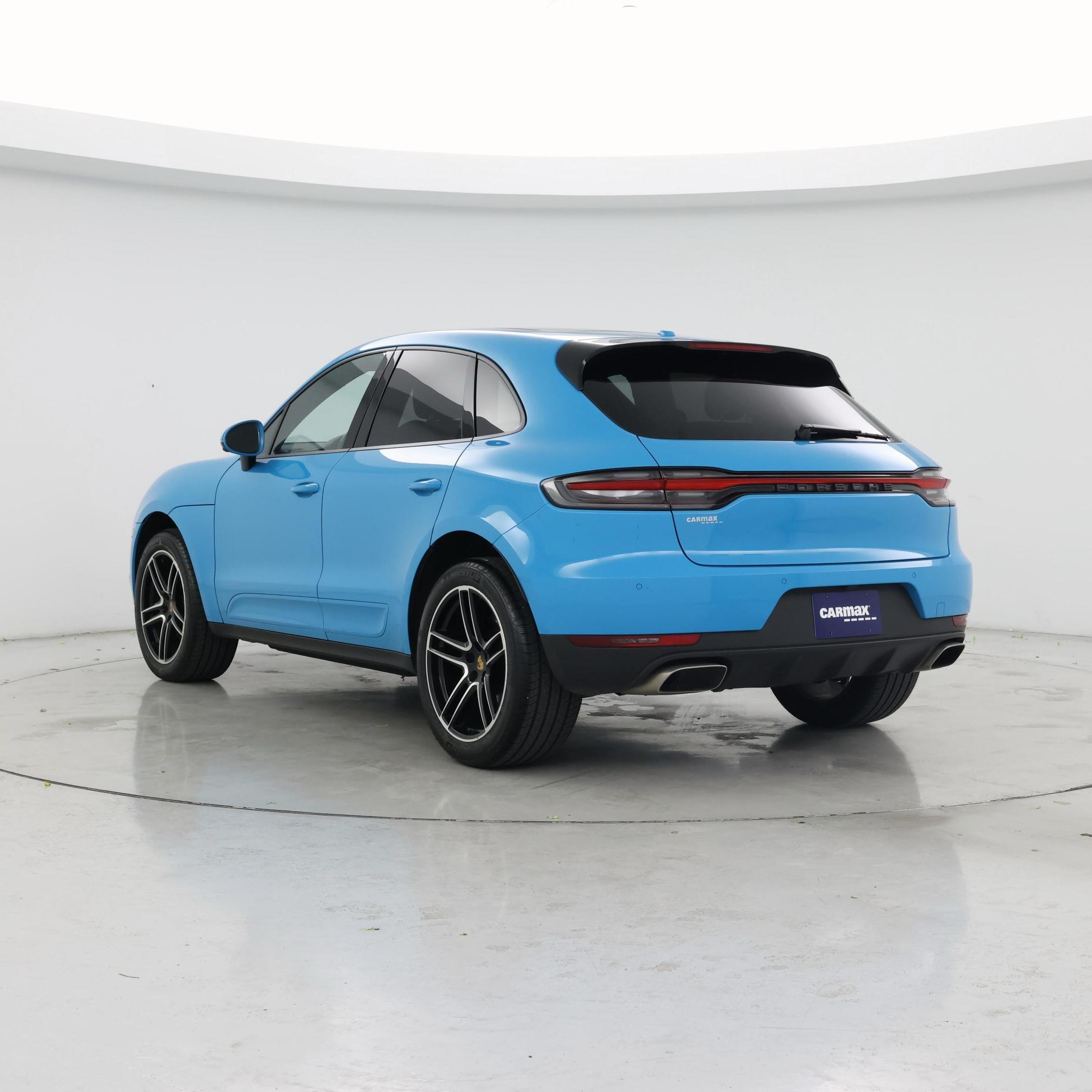 Thumbnail: 2021 Porsche Macan - 2