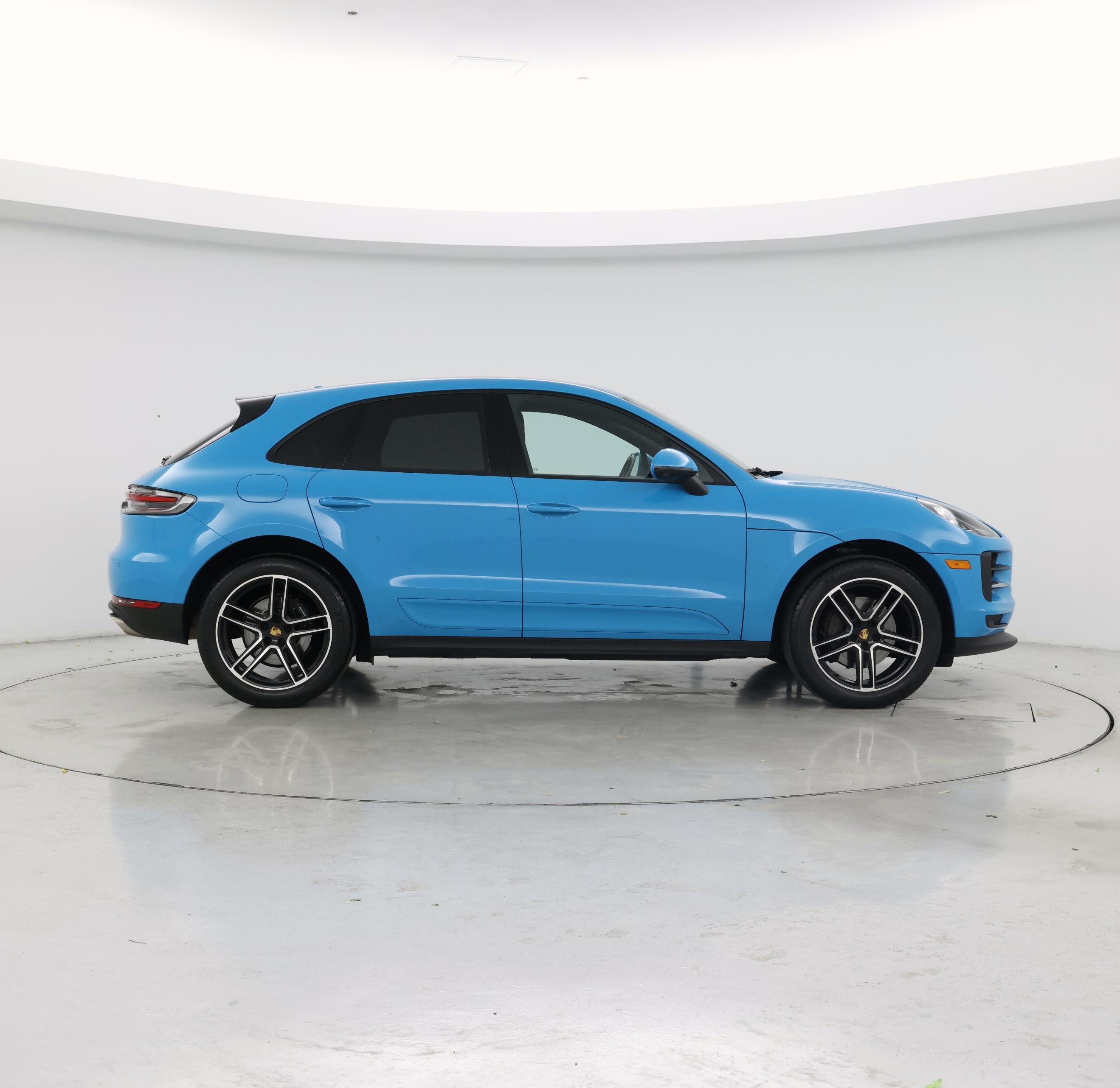 Thumbnail: 2021 Porsche Macan - 7