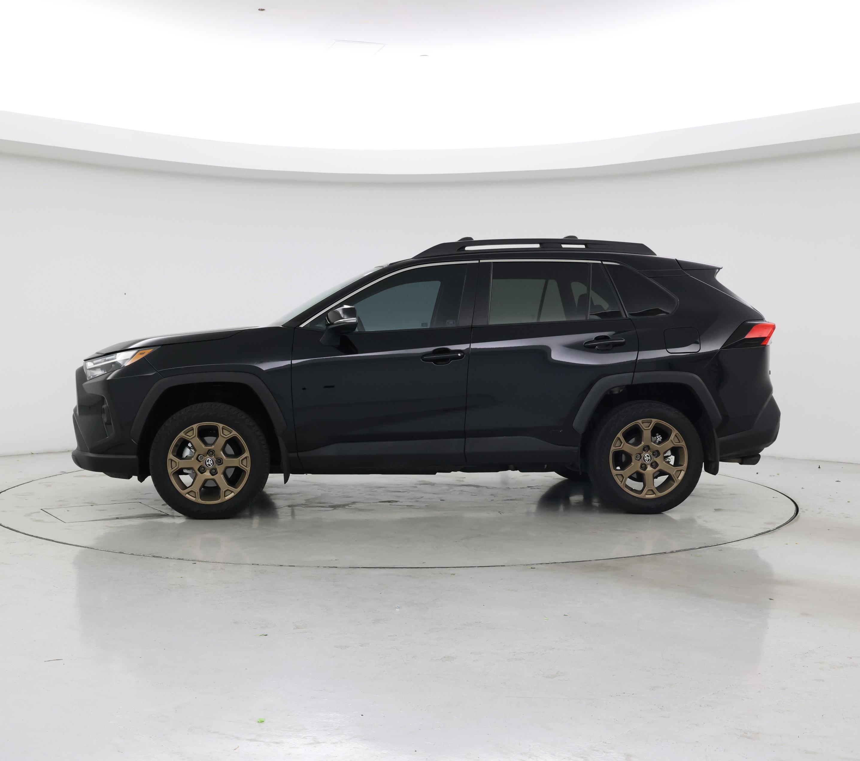 Thumbnail: 2024 Toyota RAV4 - 3