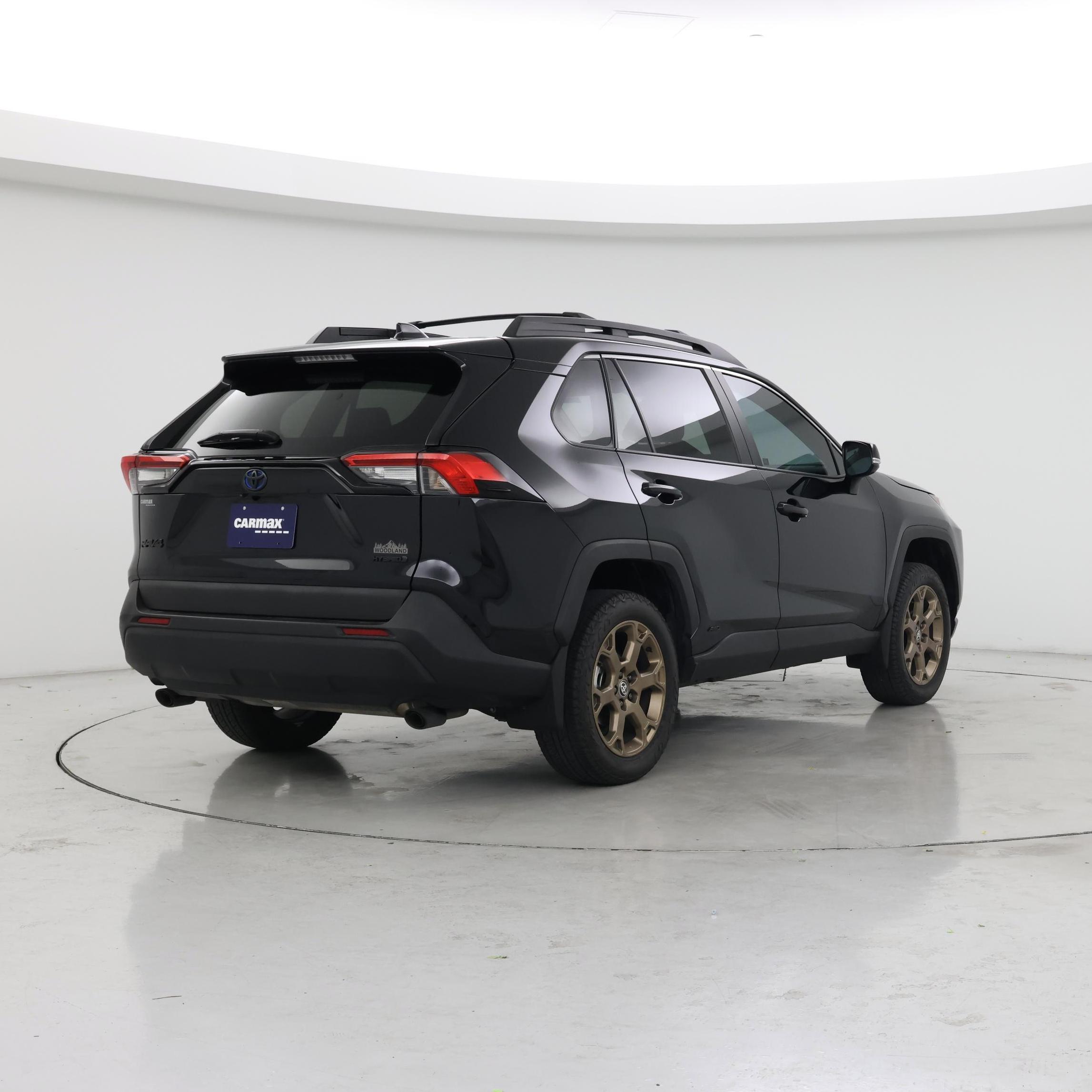 Thumbnail: 2024 Toyota RAV4 - 8