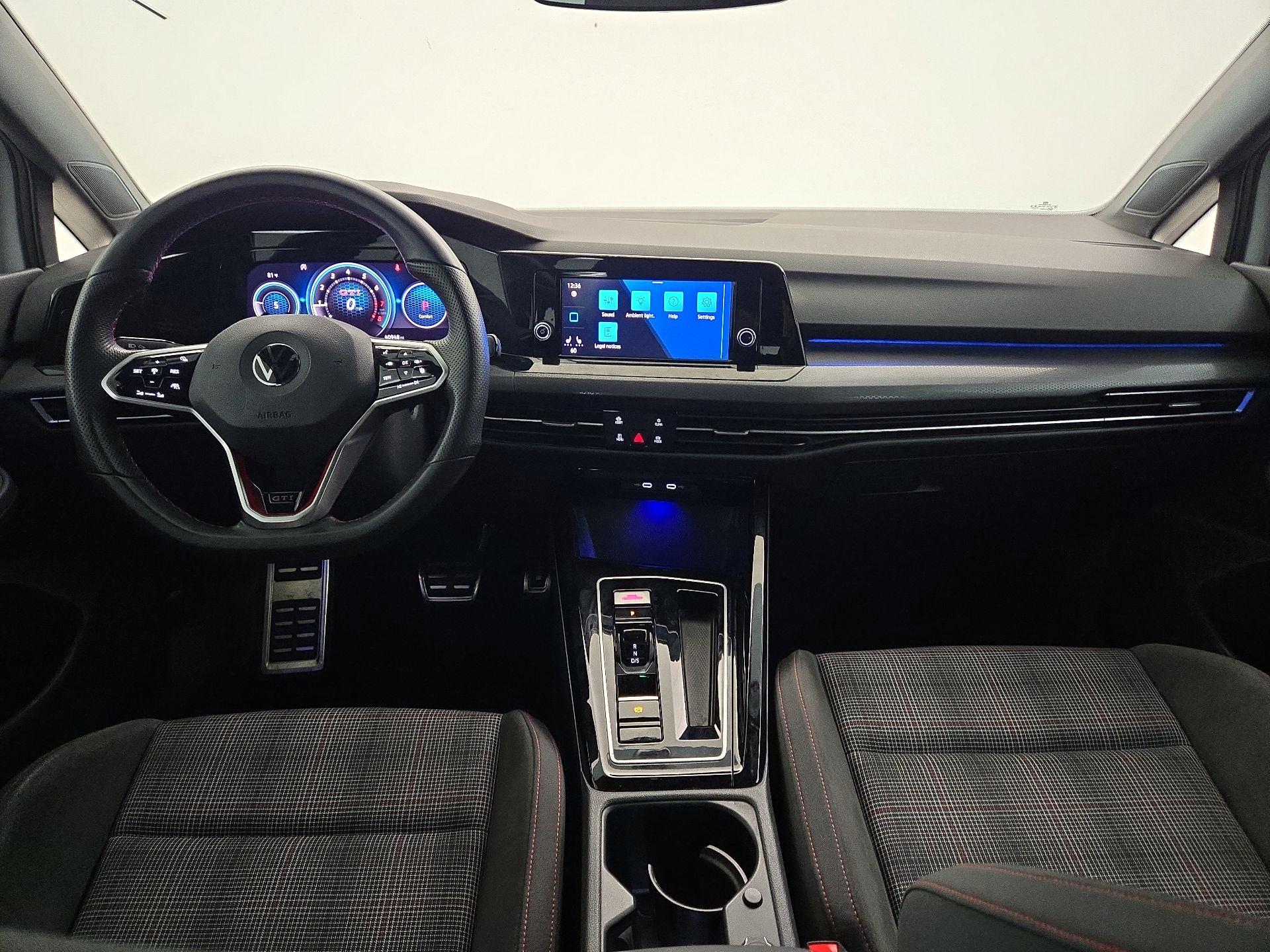 Thumbnail: 2023 Volkswagen Golf - 9