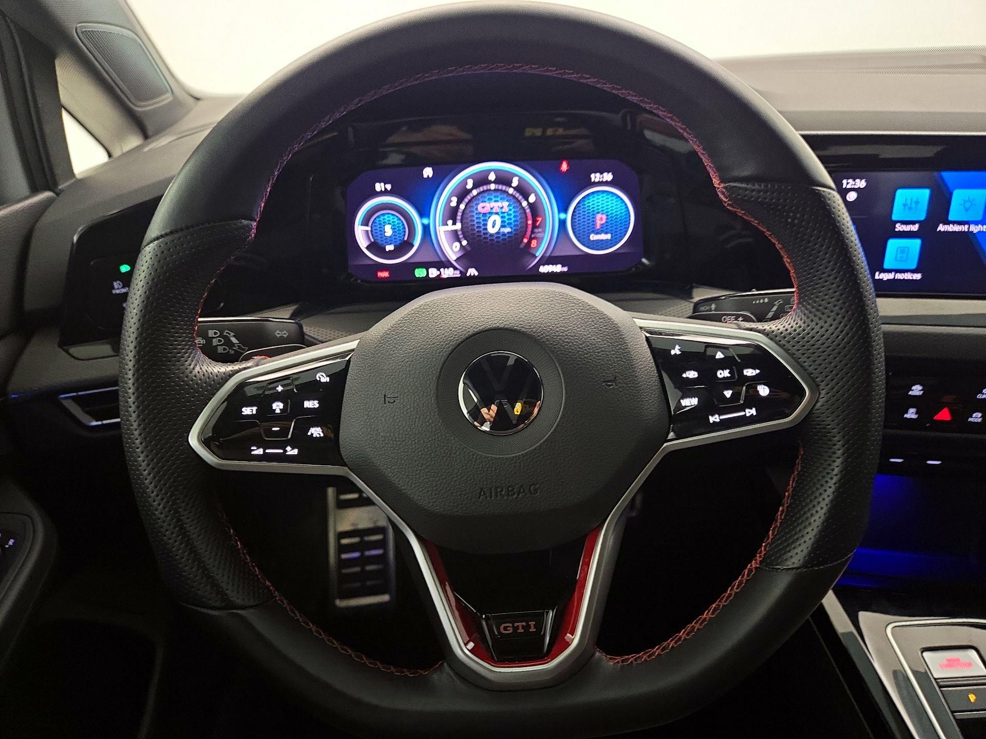 Thumbnail: 2023 Volkswagen Golf - 10