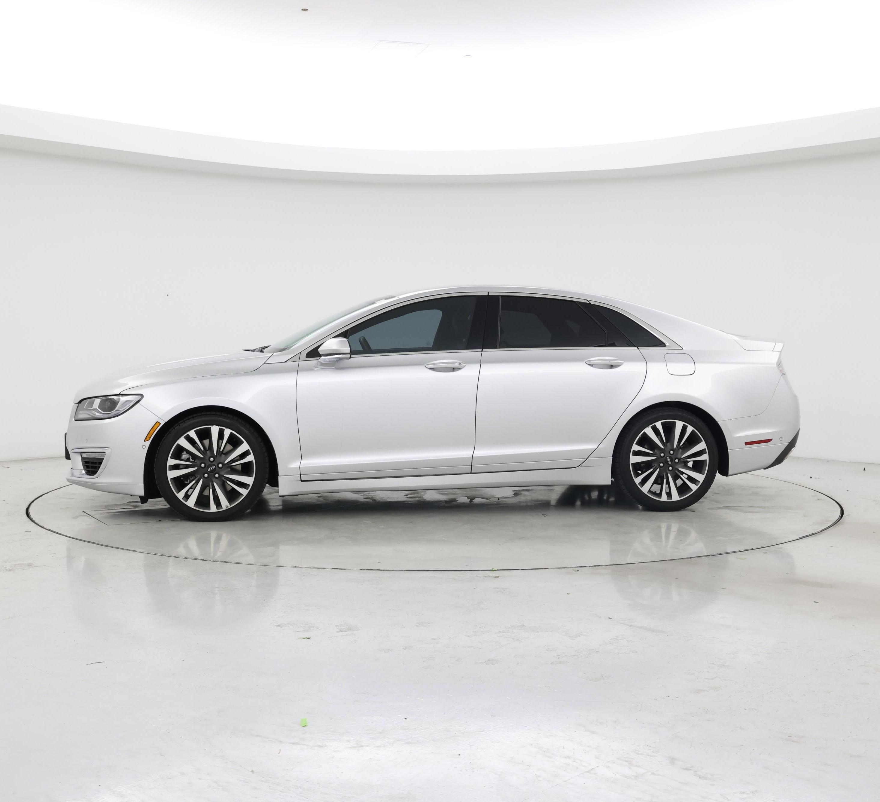Thumbnail: 2018 Lincoln MKZ - 3