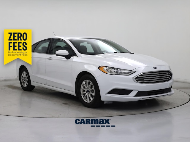 White 2018 Ford Fusion Sedan Front-Wheel Drive Automatic