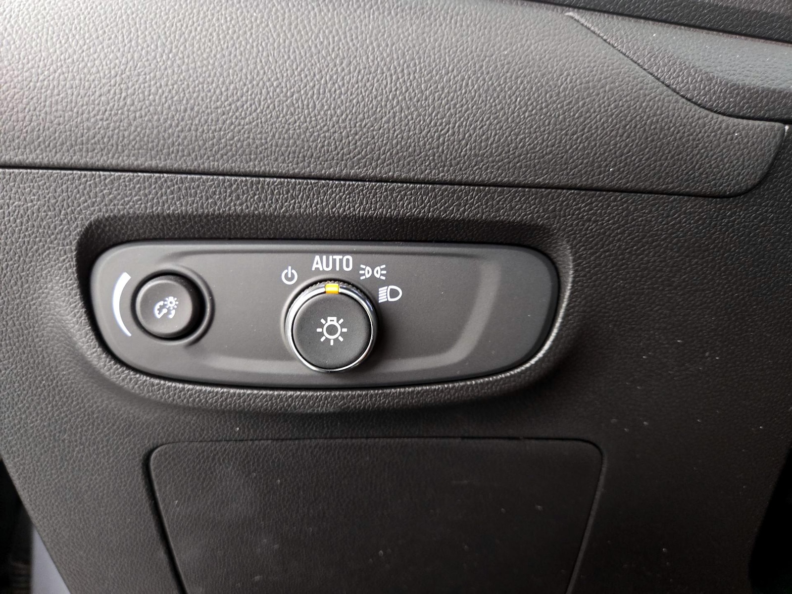 2025 Buick Encore GX Avenir - Photo 14