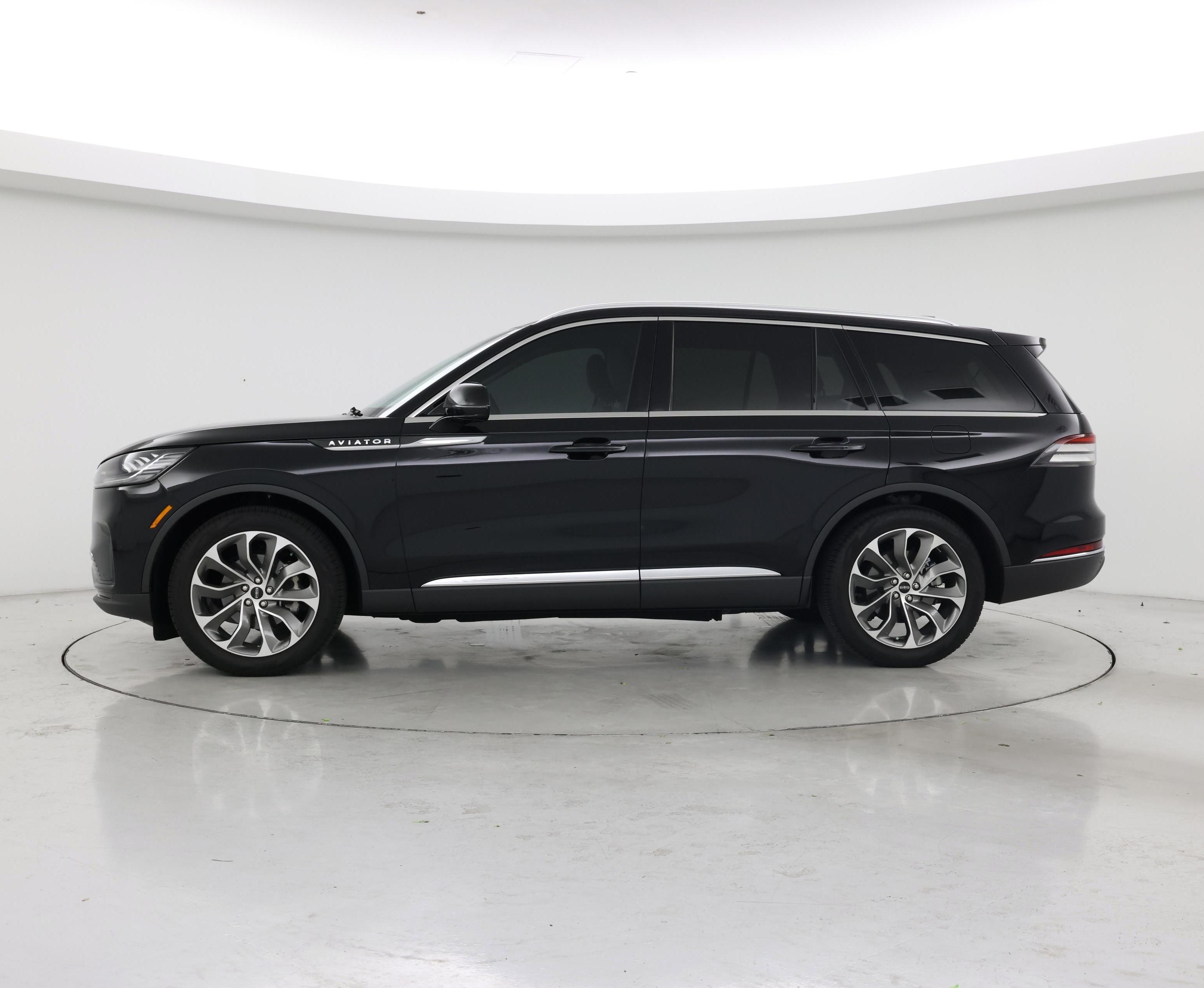 Thumbnail: 2025 Lincoln Aviator - 3